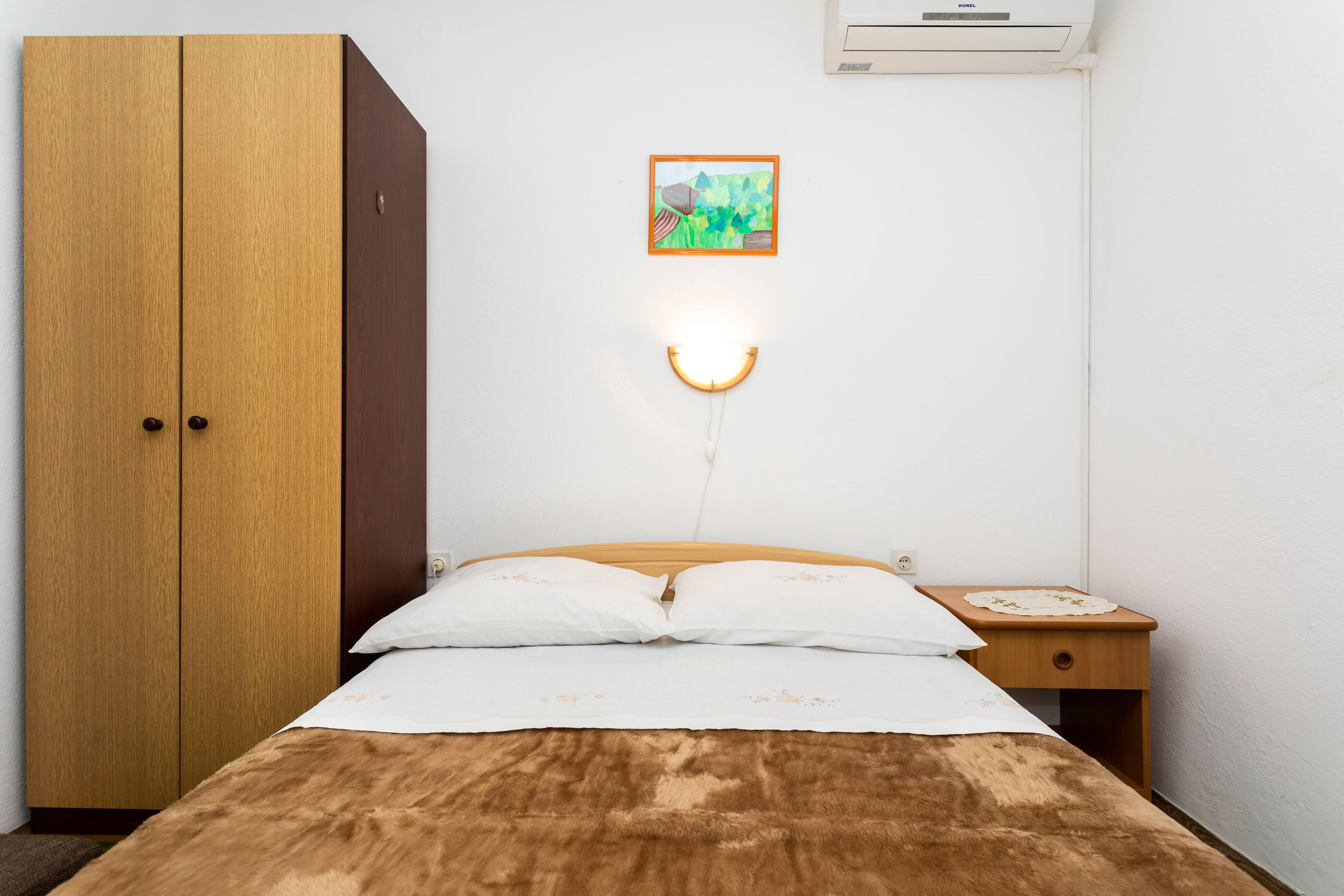 Apartment and Rooms Mira 83119-A1