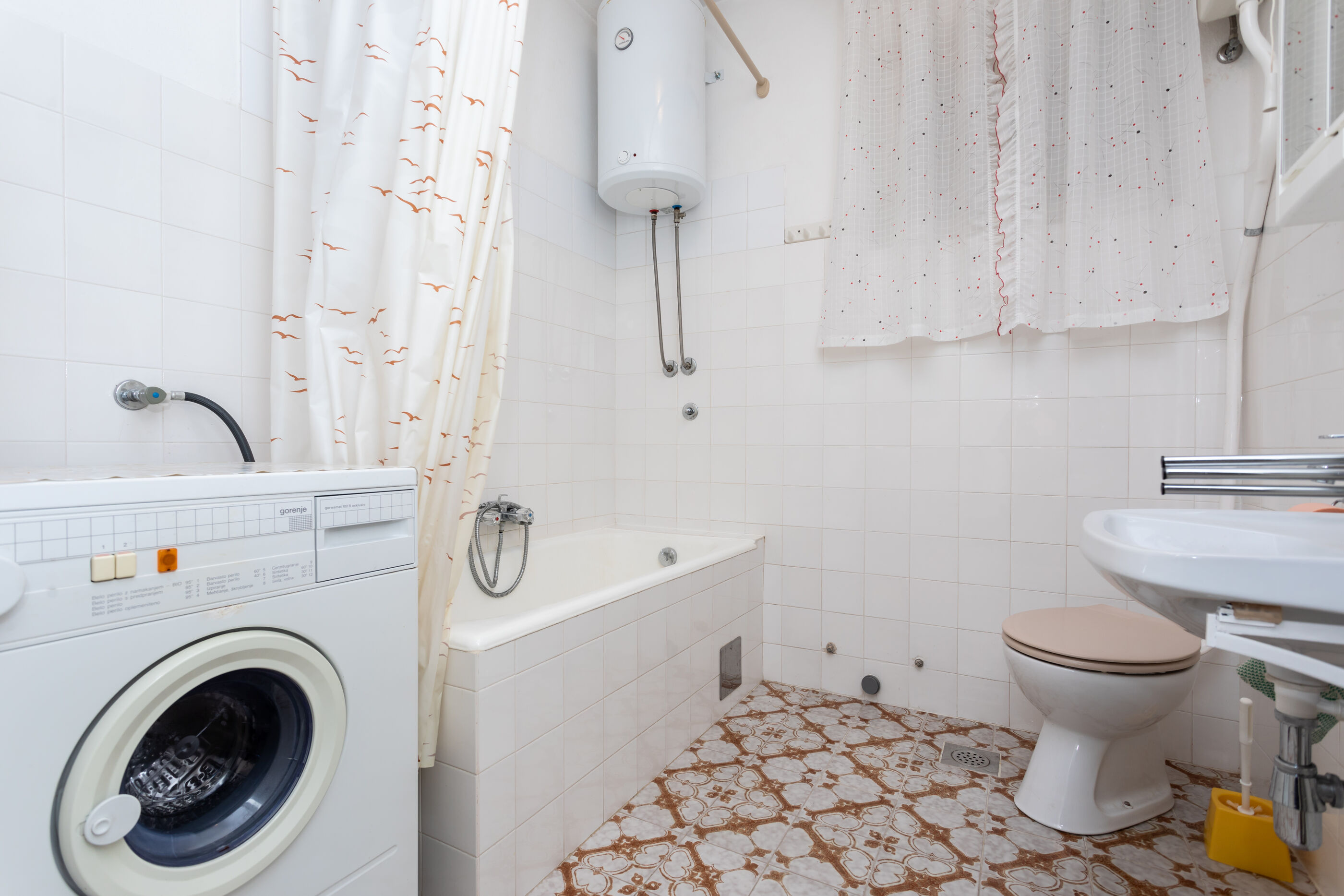 Apartment and Rooms Mira 83119-S3