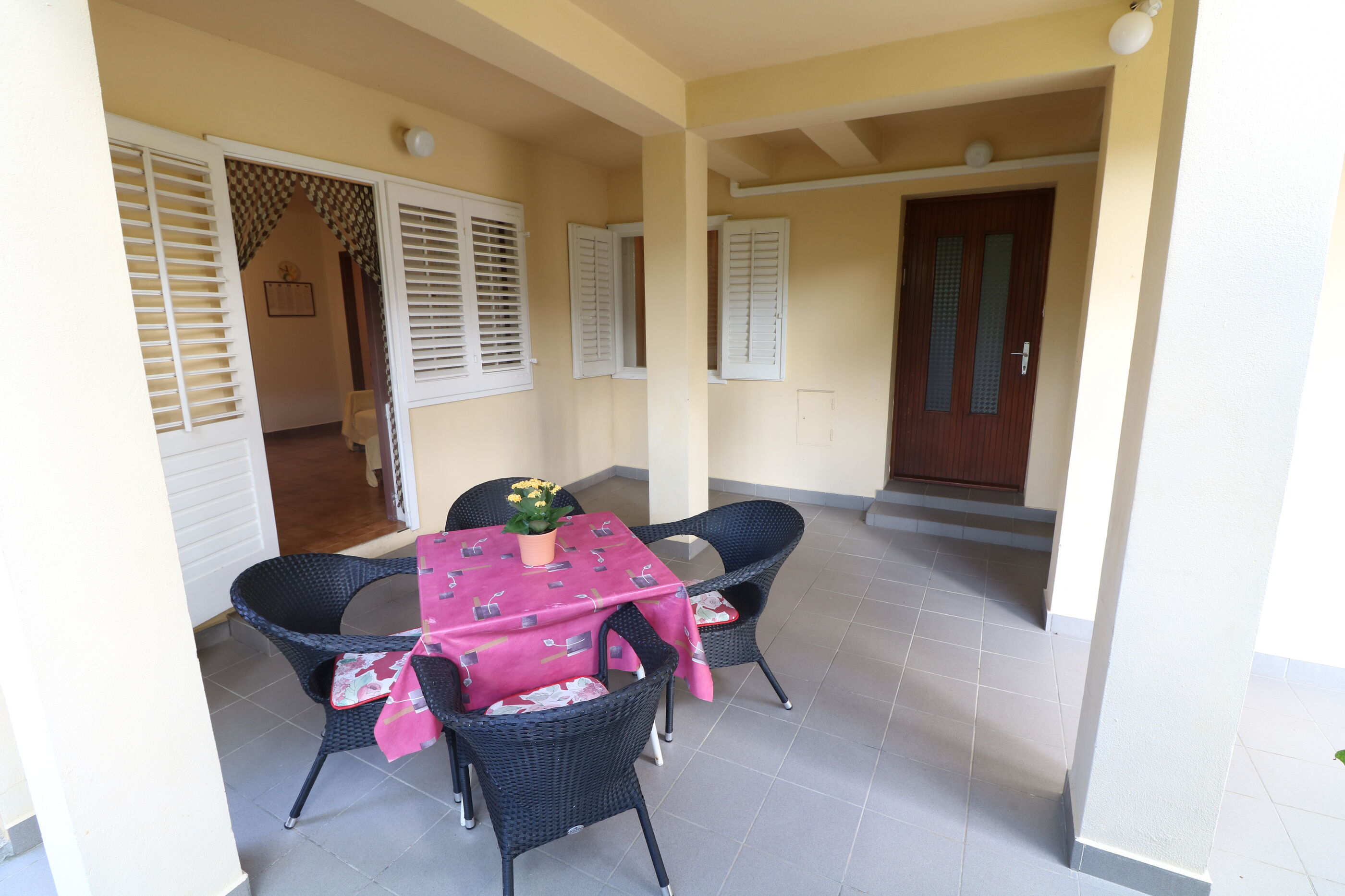 Apartments and Room Jagoda 79538-A2