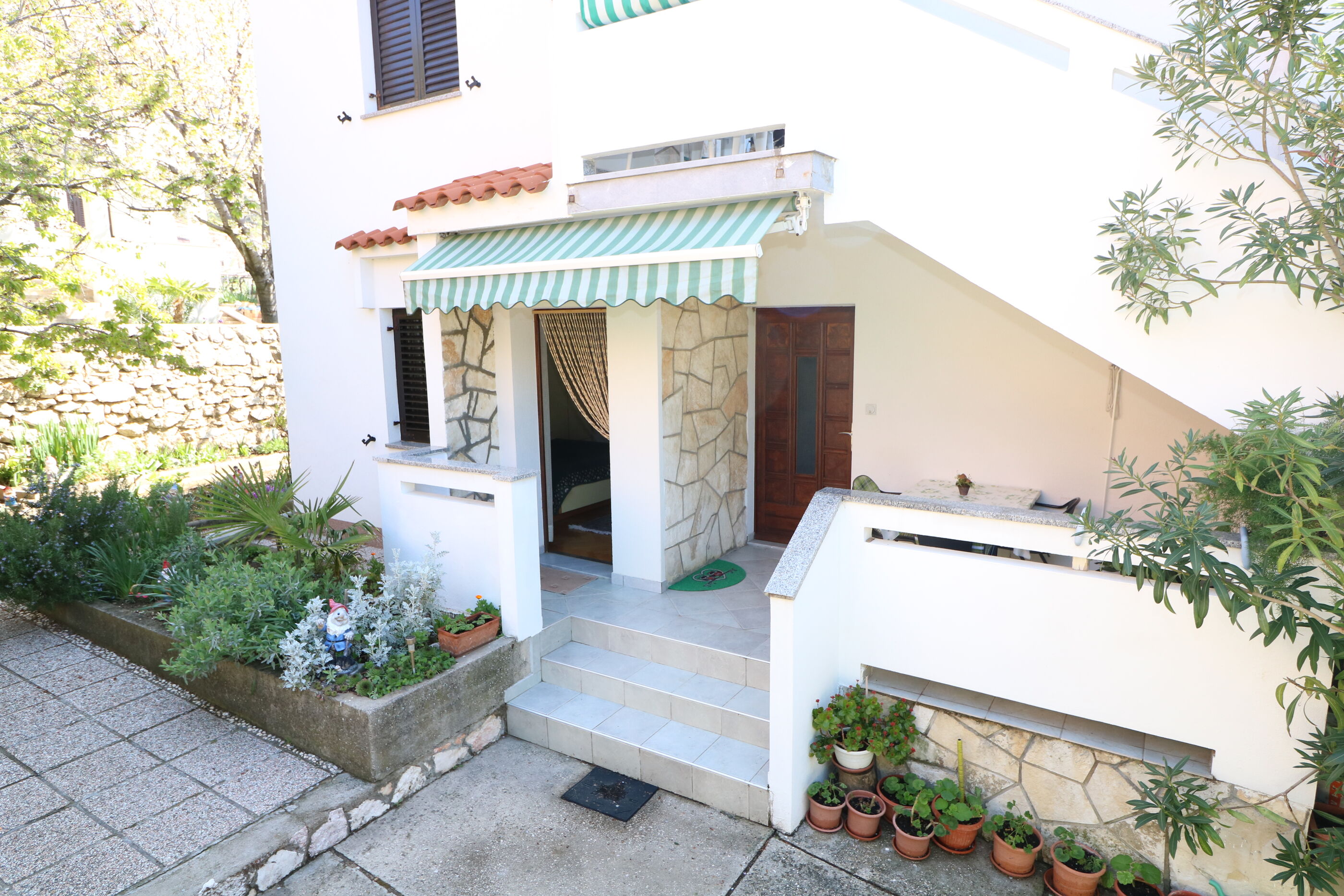 Apartment and Room Stanka 79539-S1
