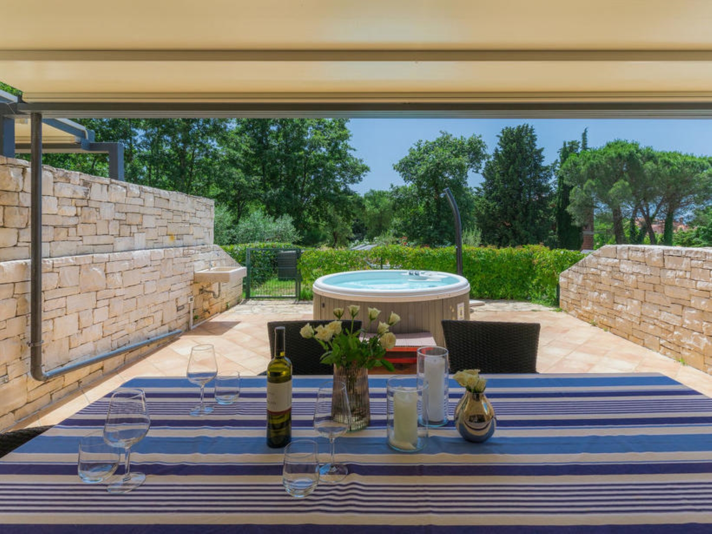 Villa BOBO's Place with Jacuzzi 79169-A2