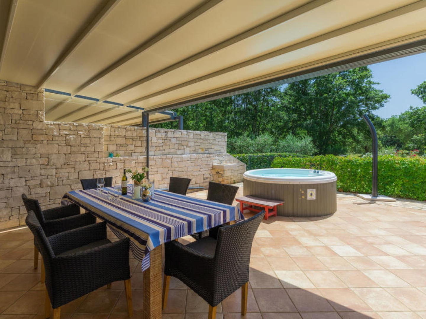 Villa BOBO's Place with Jacuzzi 79169-A2