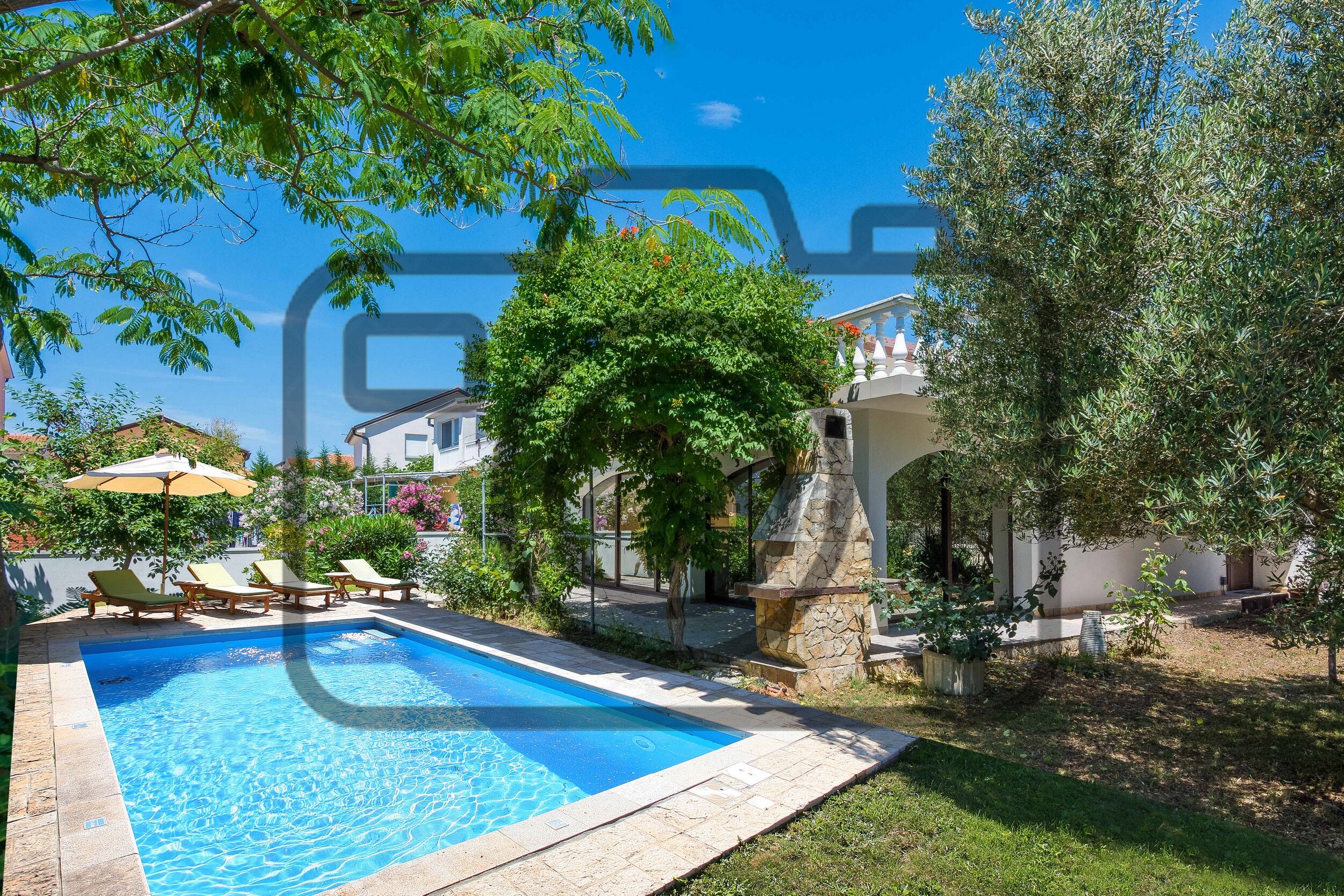 House Hukavec 72055-K1