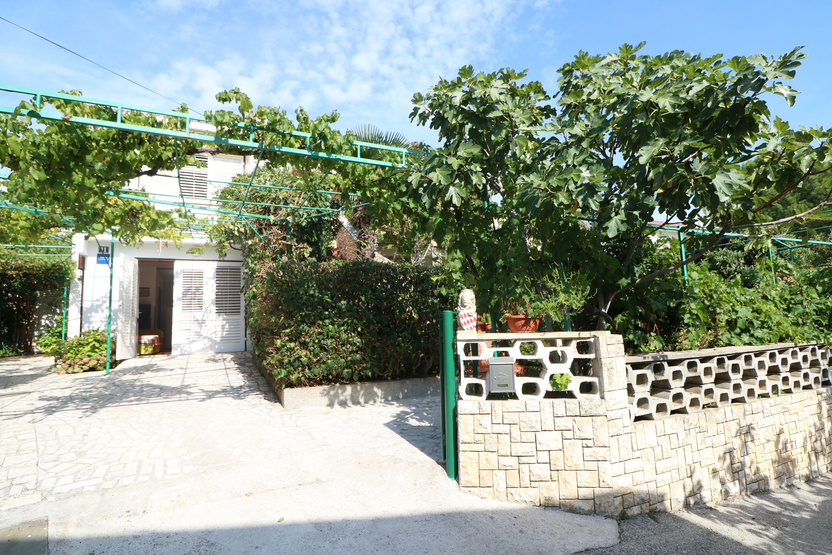 Apartments Antica 48328-A1