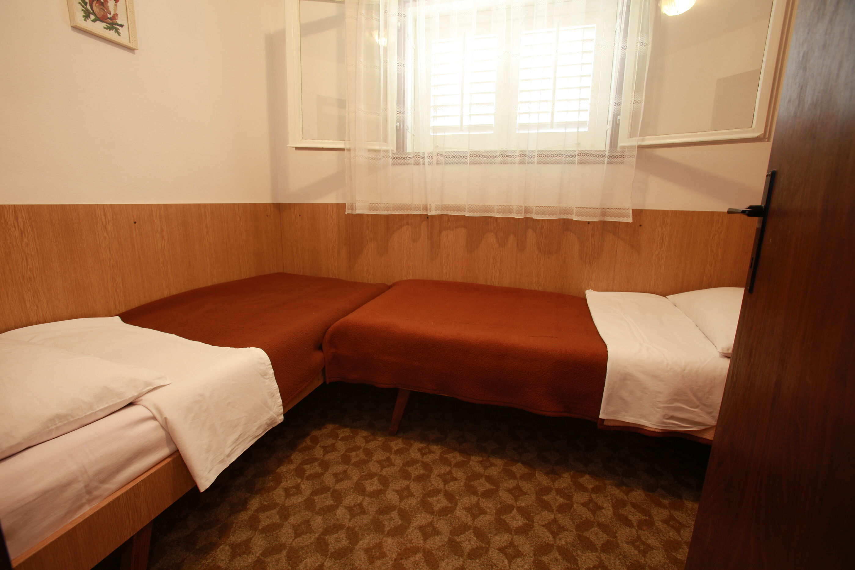 Apartments and Room Jagoda 79538-A3