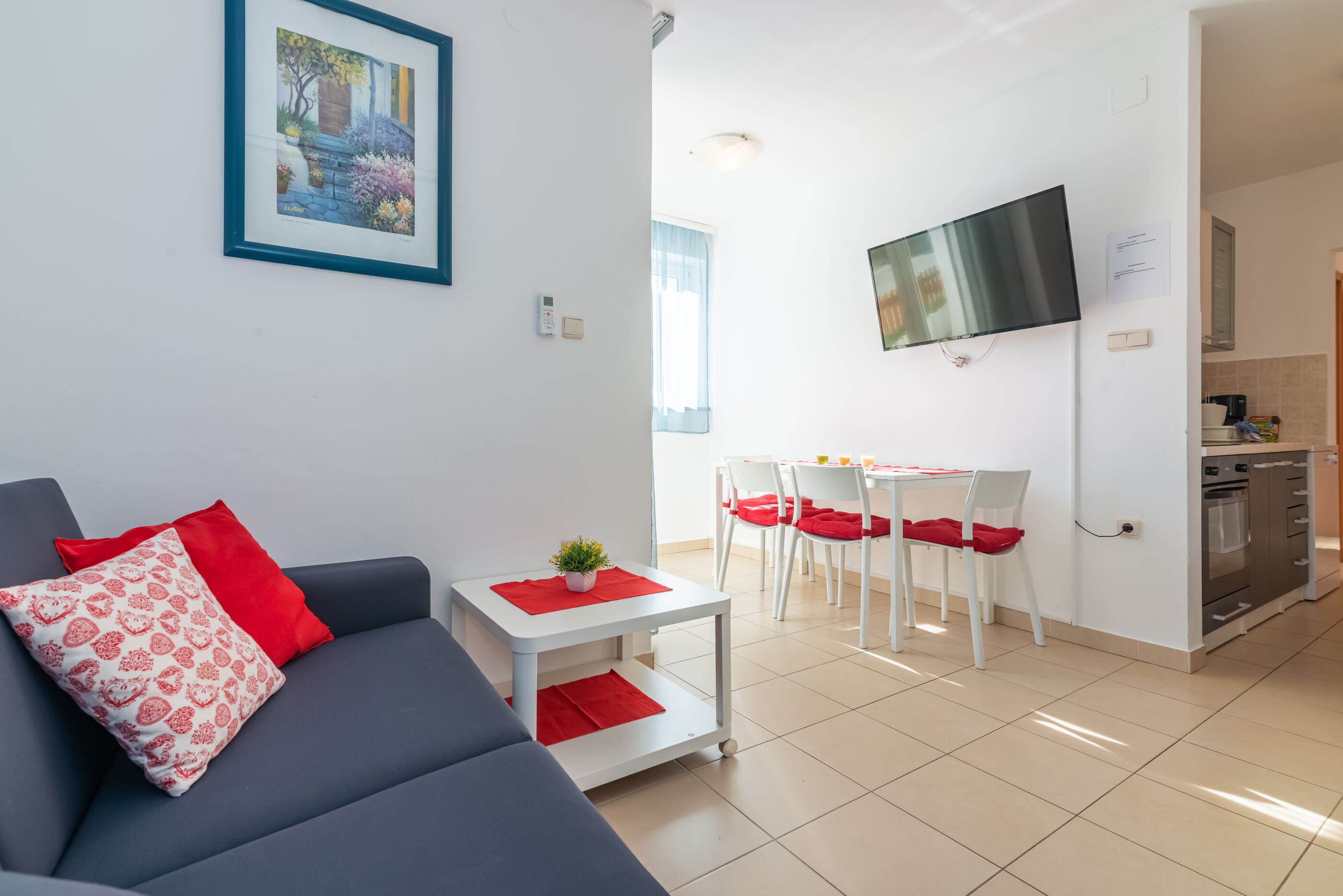 Apartments Mimoza i Lovorka 83393-A1