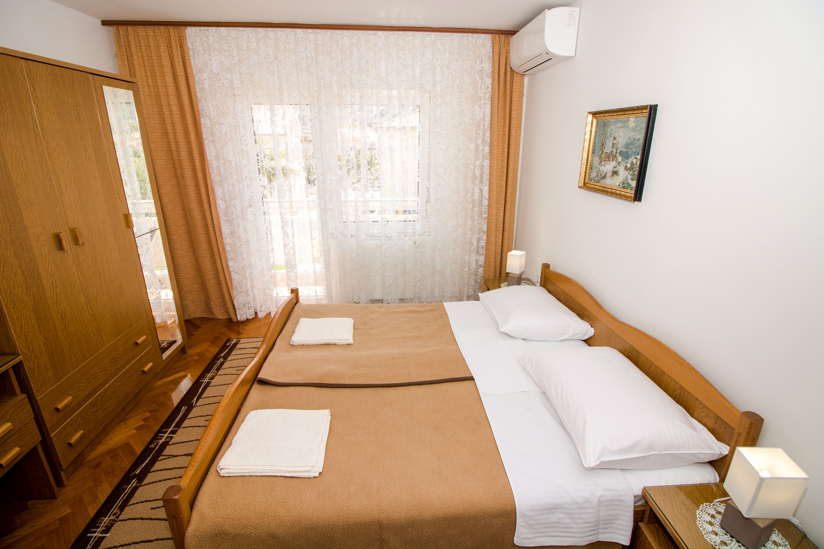 Apartment and Rooms Albina 48321-S4