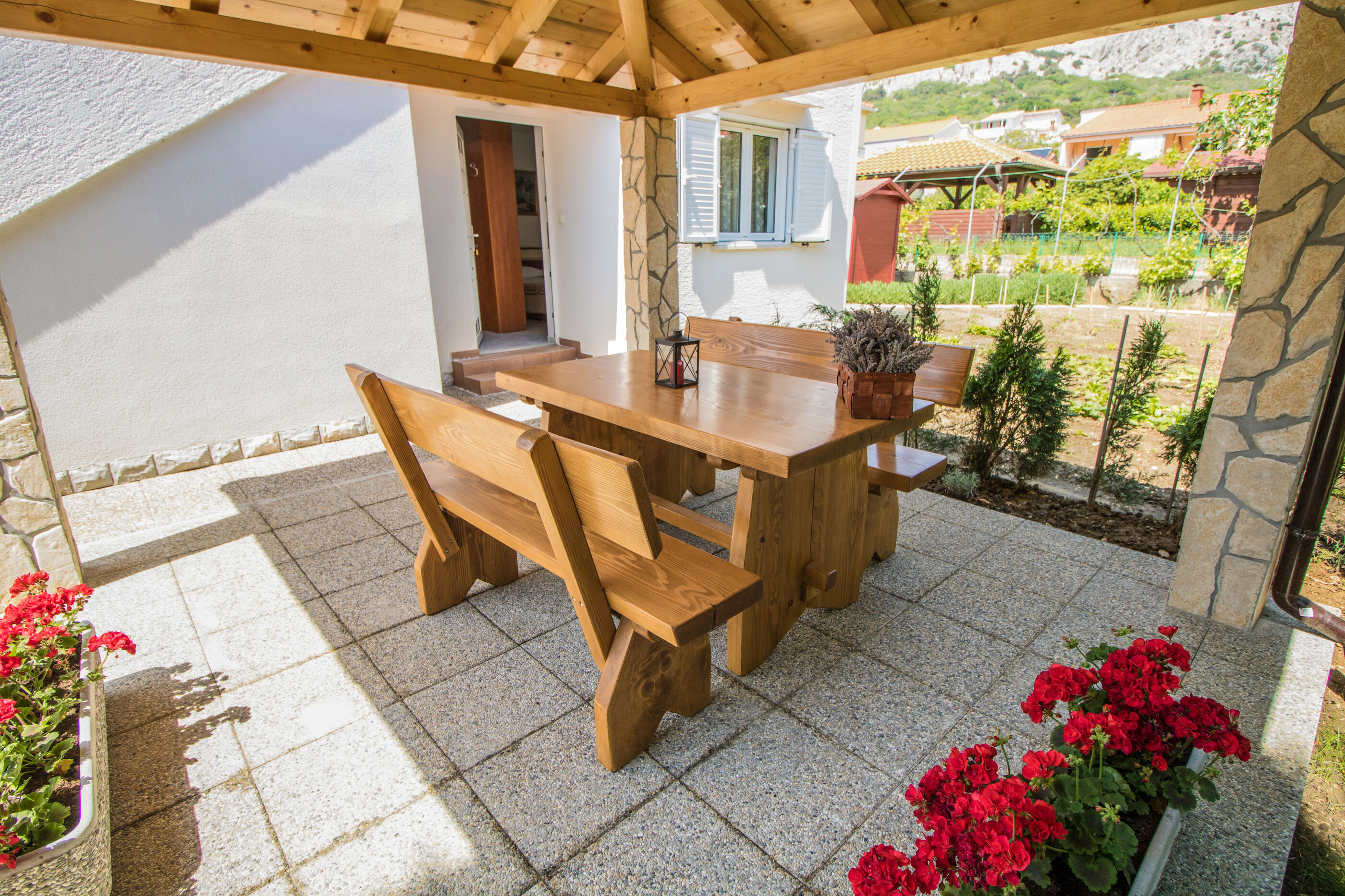 Apartment and Rooms Albina 48321-A1