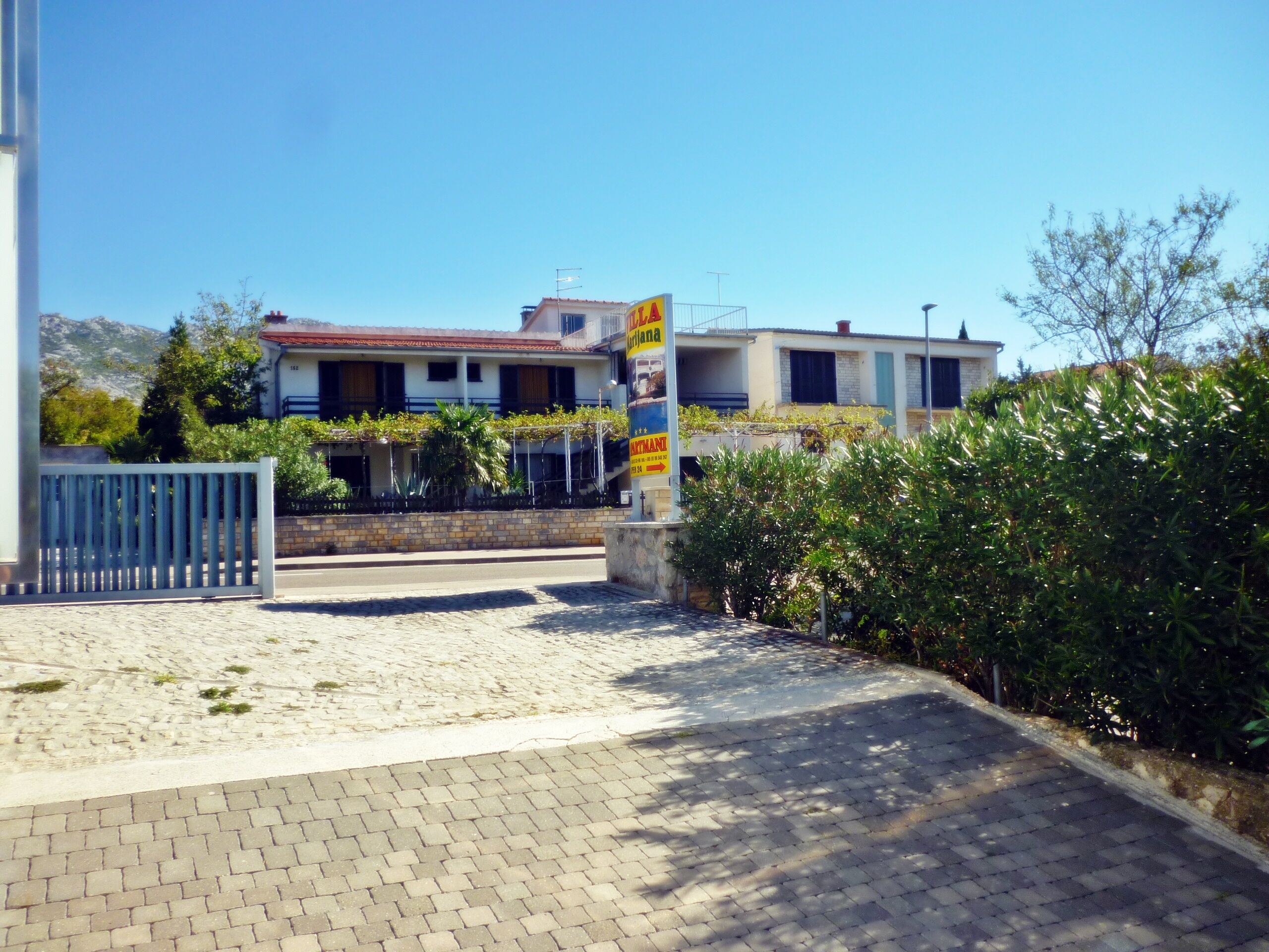 Apartments IKA 81616-A1