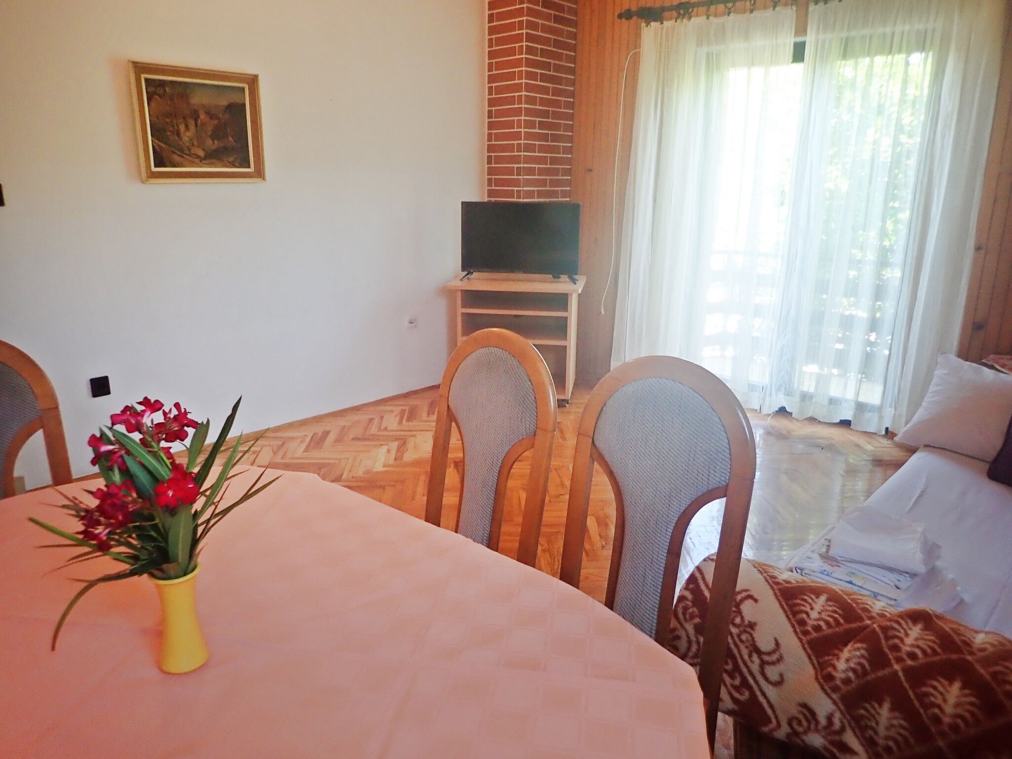 Apartments IKA 81616-A1