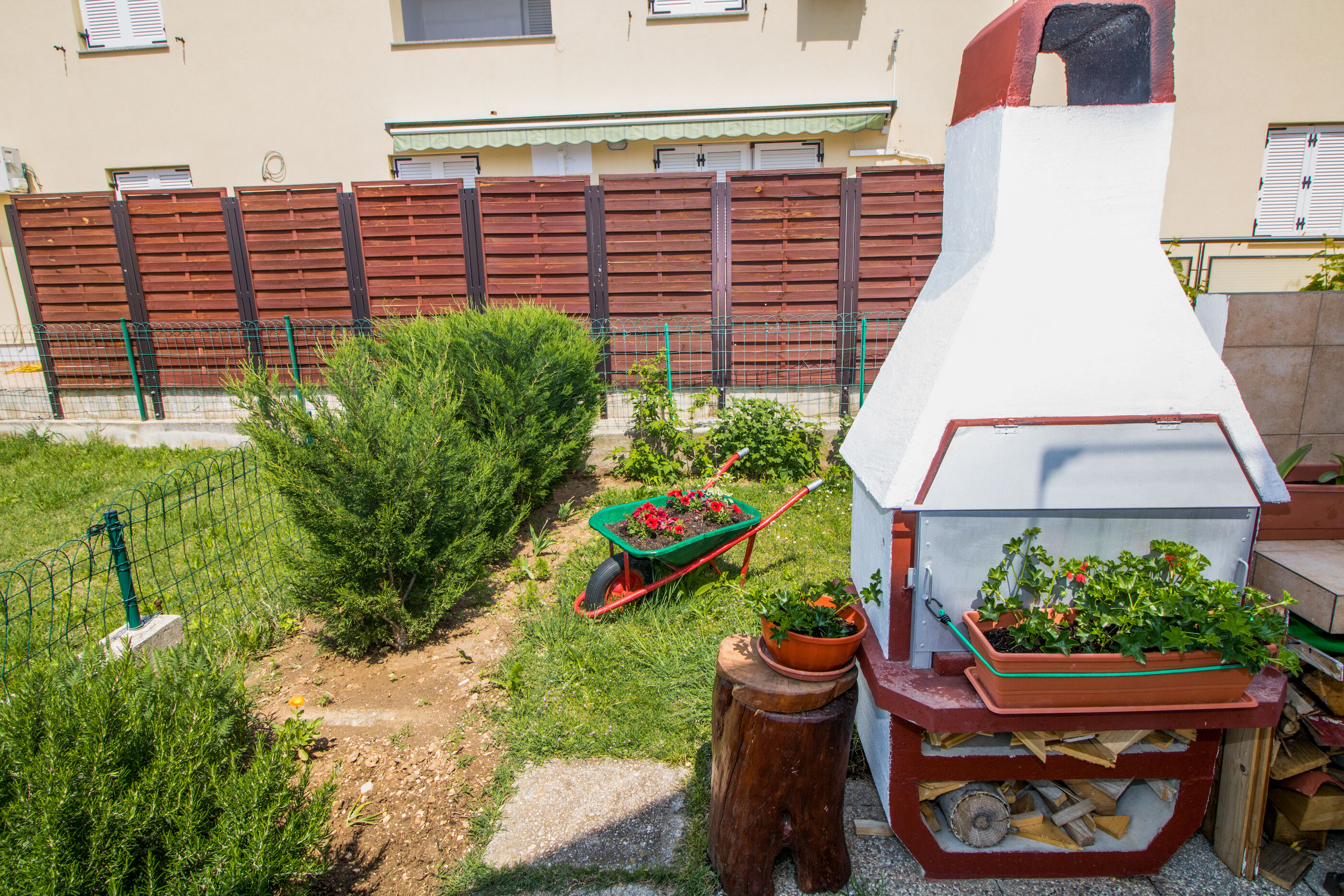 Apartment and Rooms Albina 48321-S3
