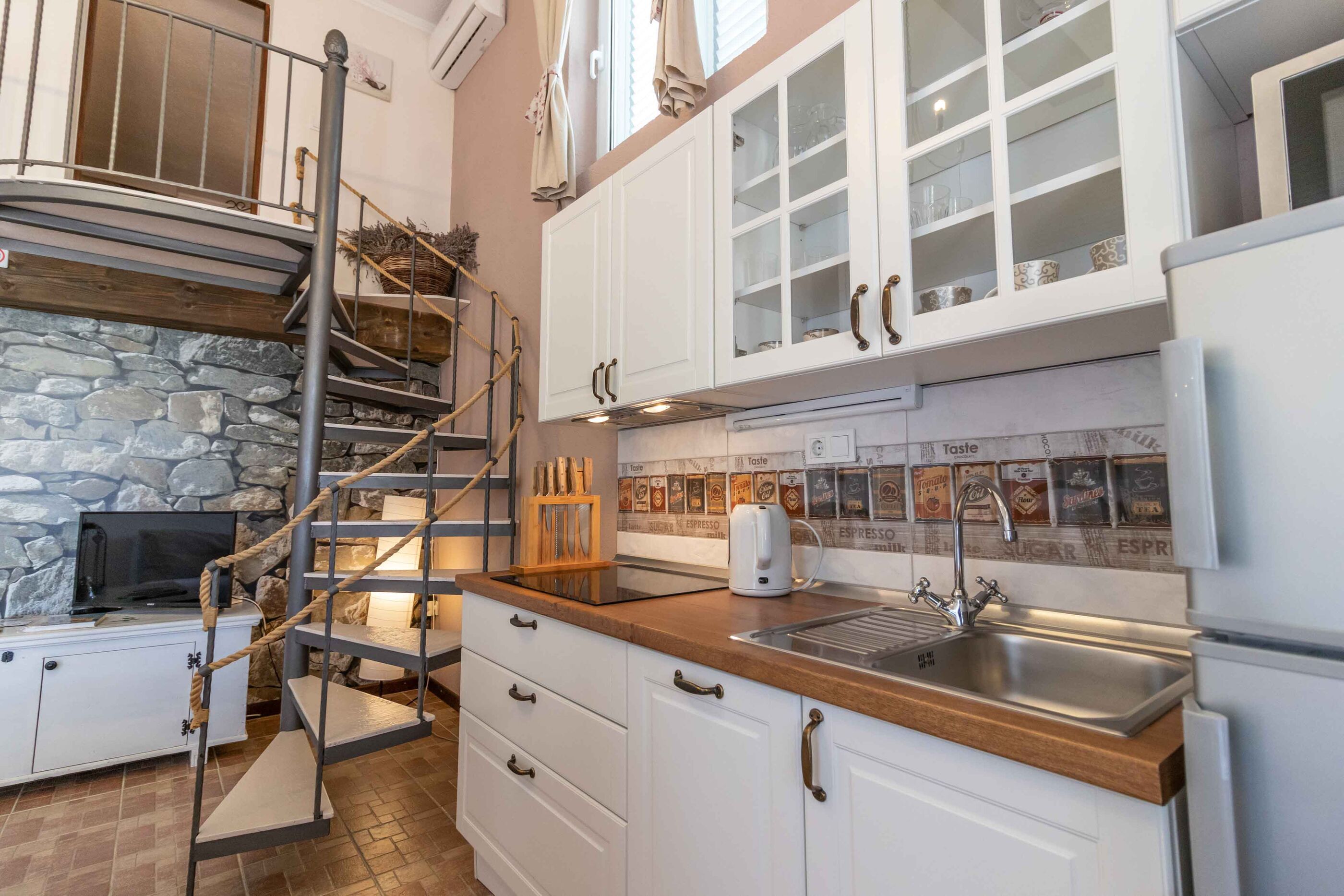 Apartments Vintage 83461-A2