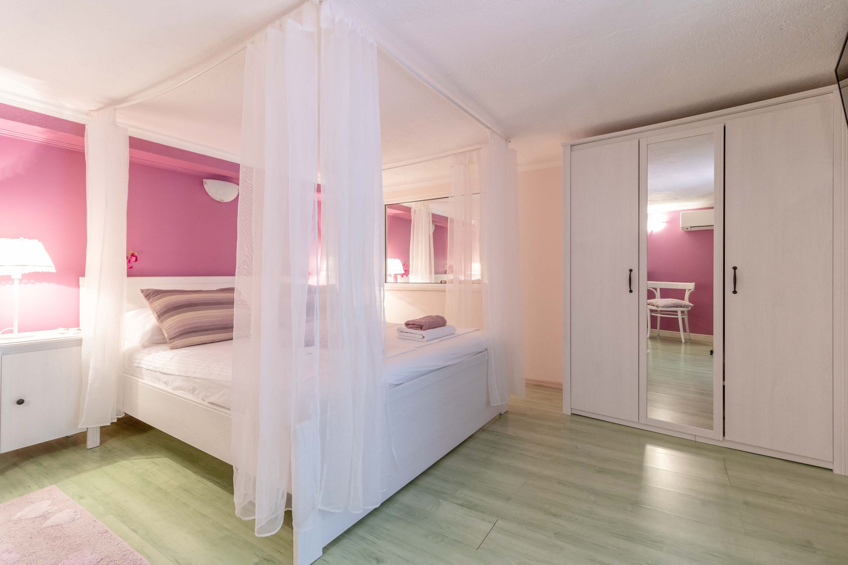 Apartments Vintage 83461-A2