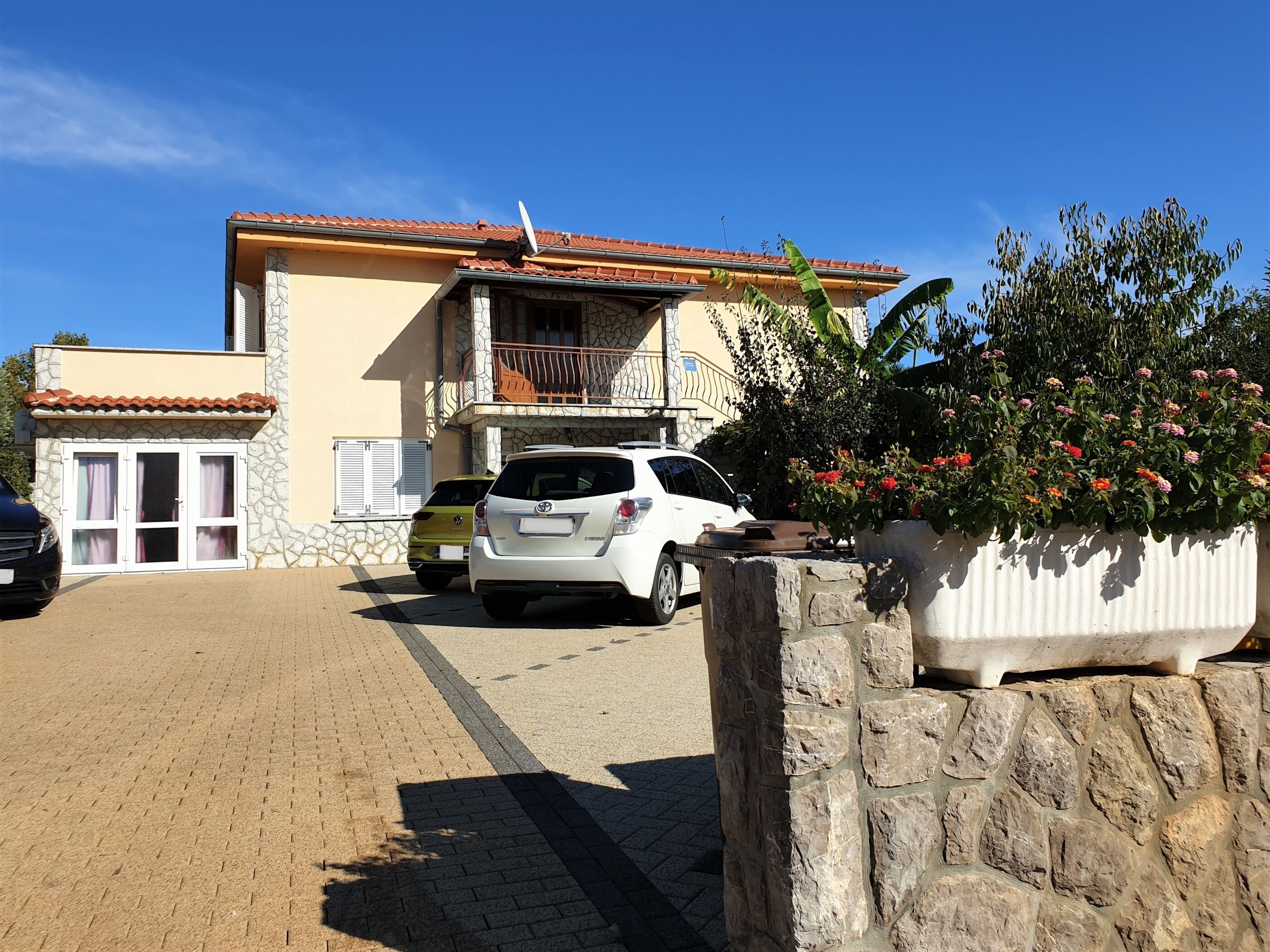 Apartments Kirinčić N. 64161-A3