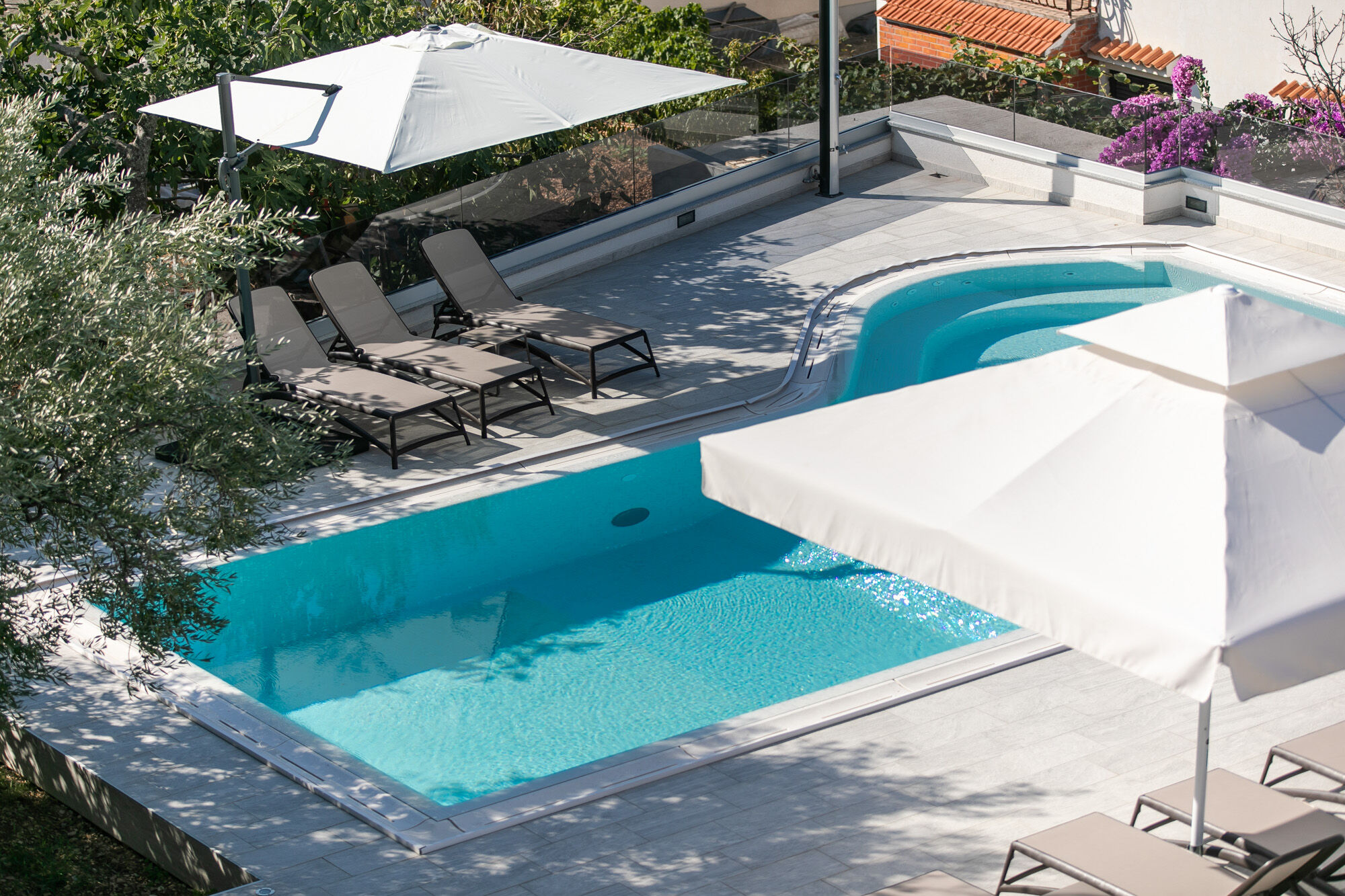 Apartments Dora 82221-A1