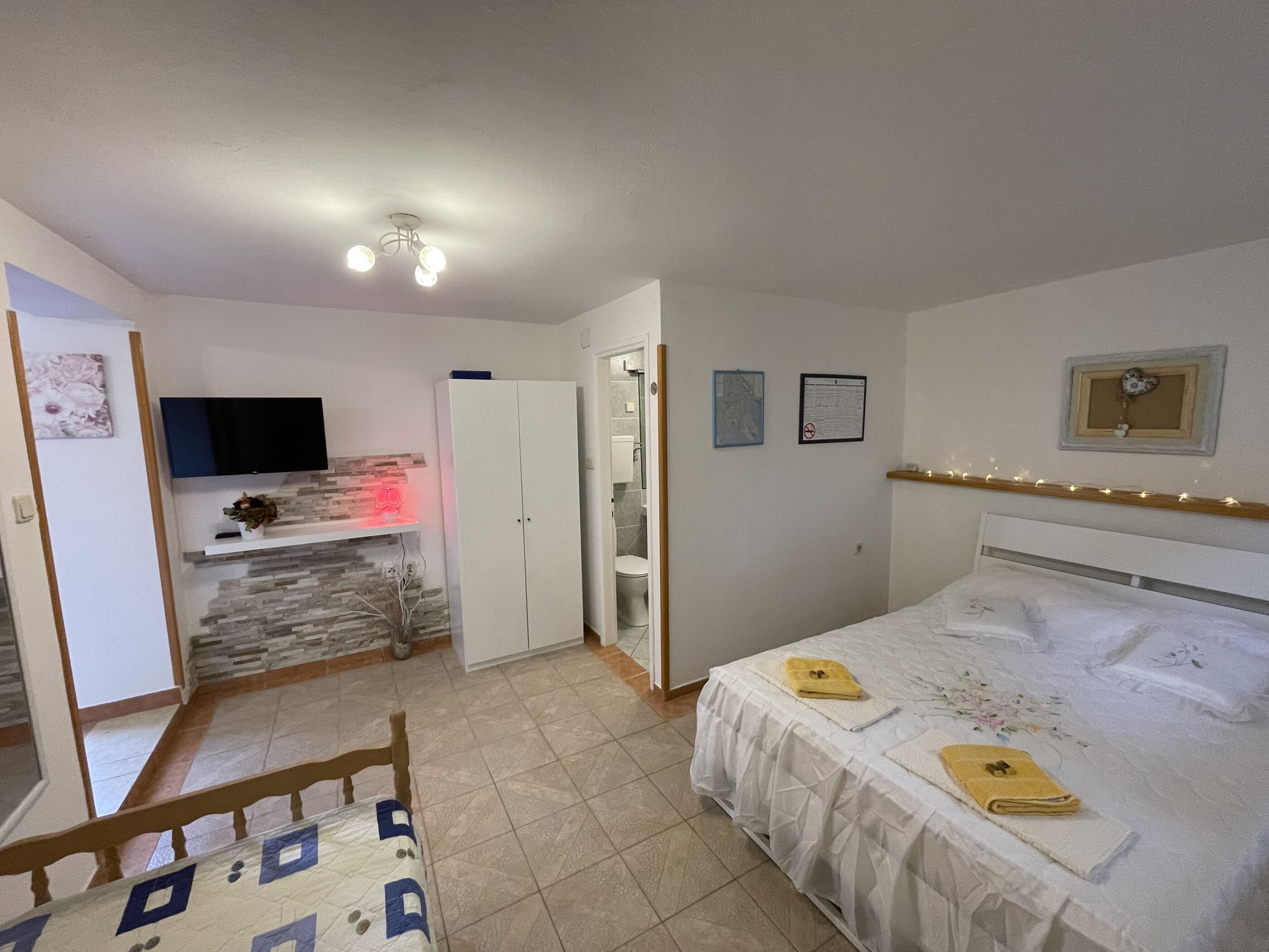 Apartments Milivoj 61231-A1