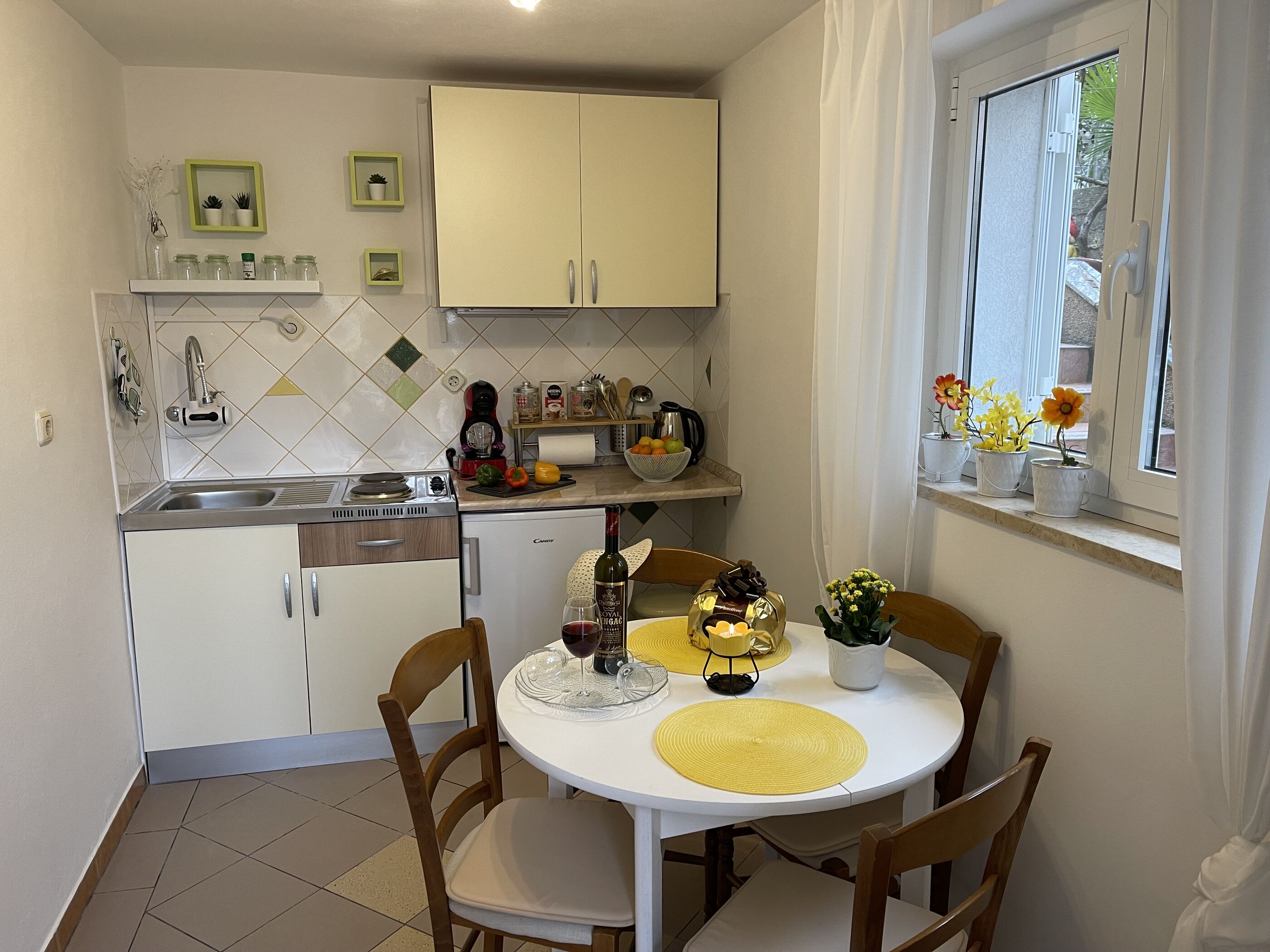 Apartments Milivoj 61231-A1