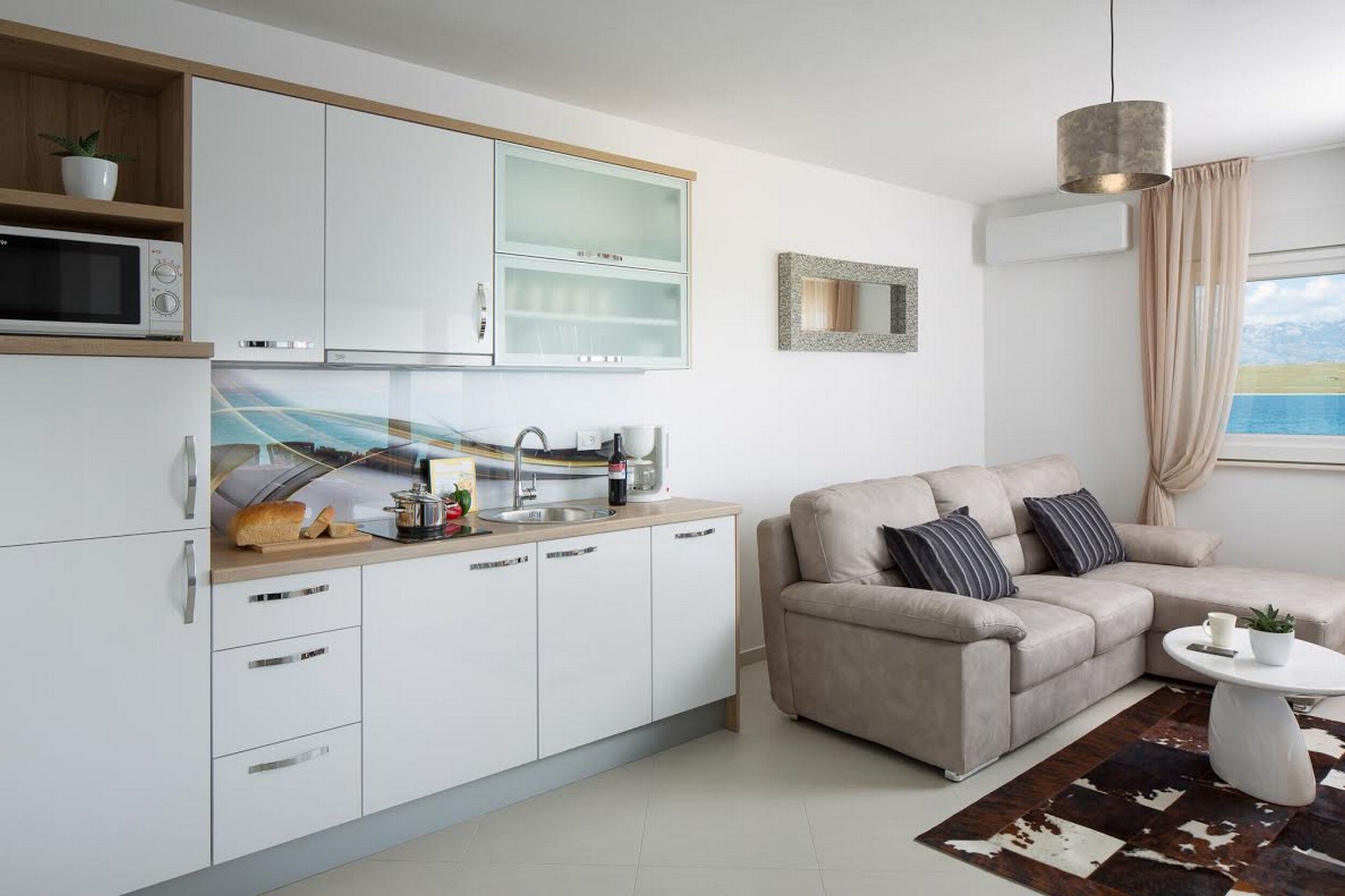 Apartments Vista Royal 18434-A3