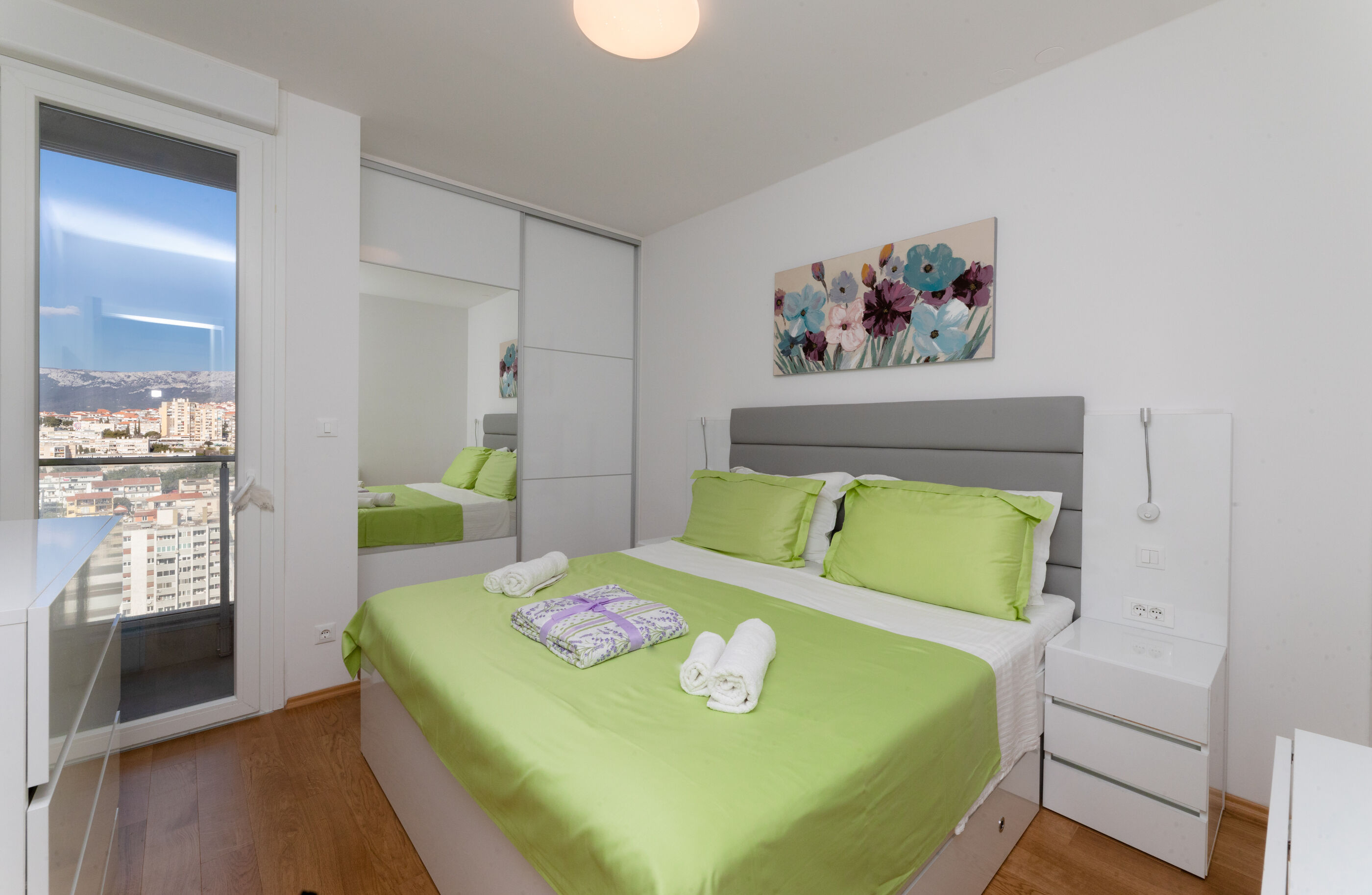 Apartment Split Sky 78946-A1