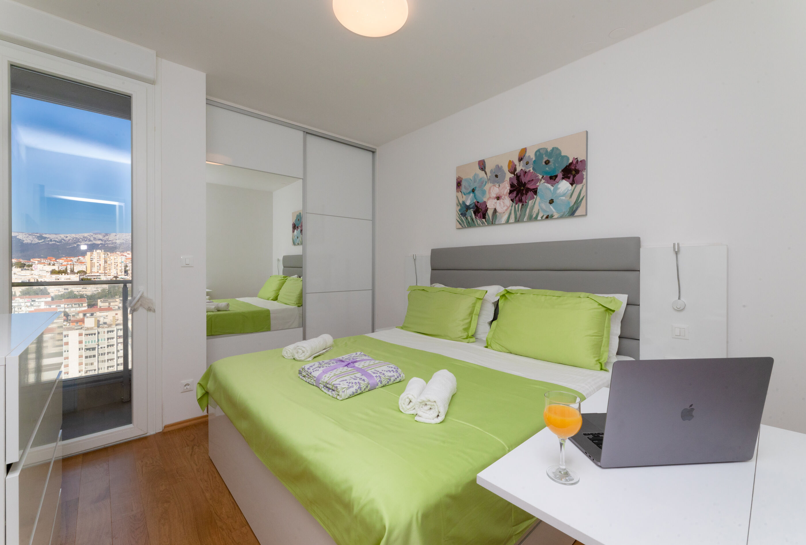 Apartment Split Sky 78946-A1