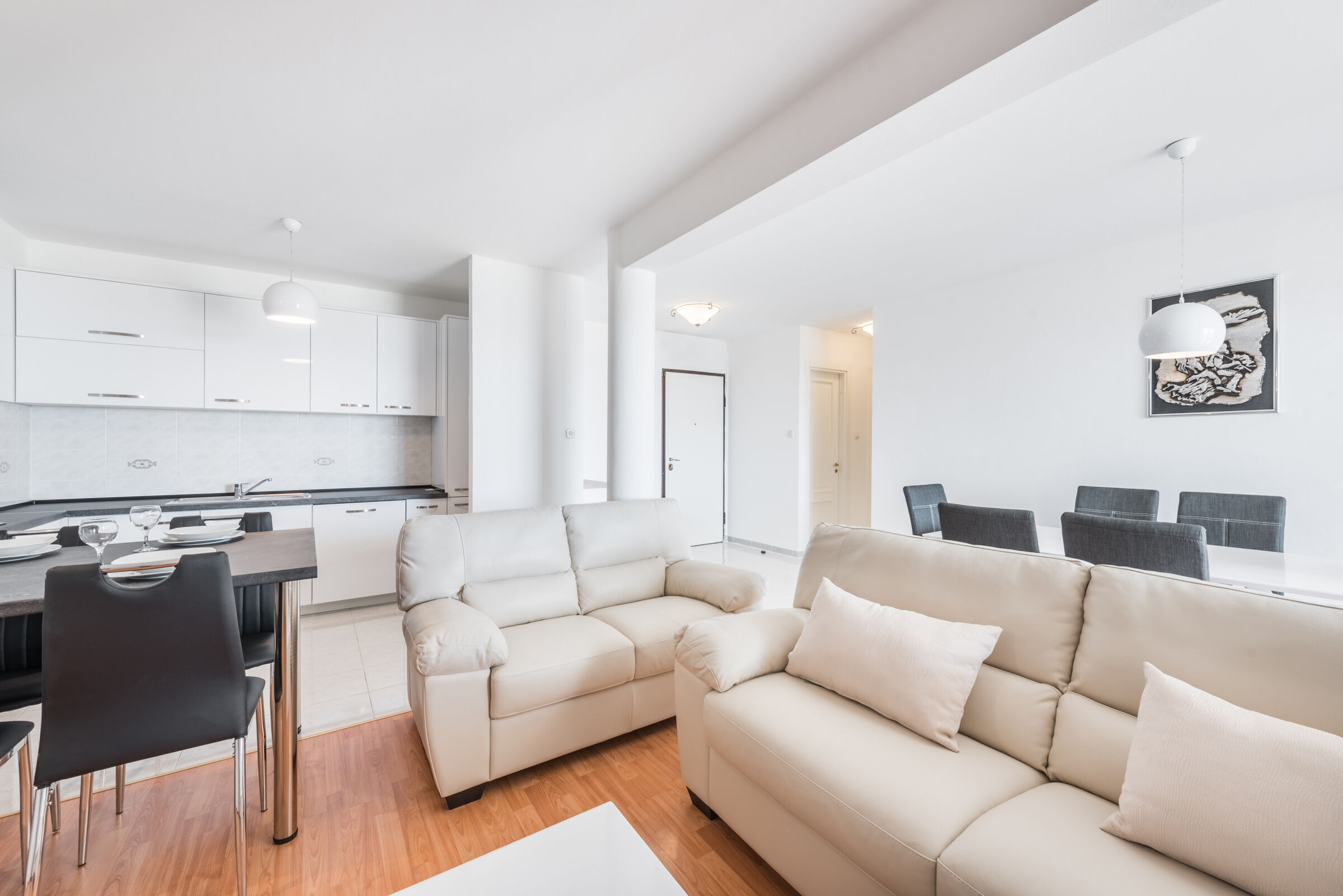 Apartments Mrs Brightside 84311-A1