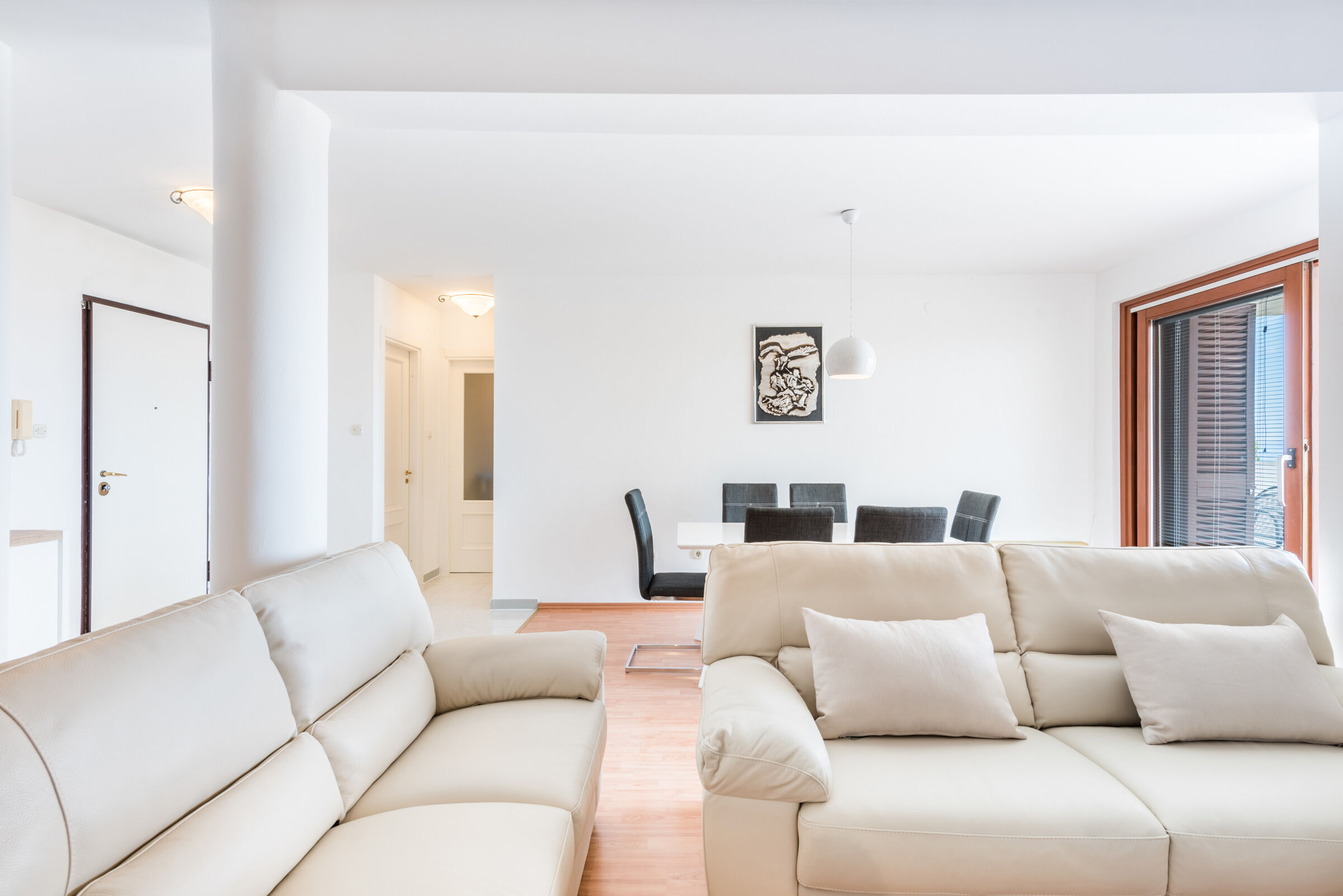Apartments Mrs Brightside 84311-A1