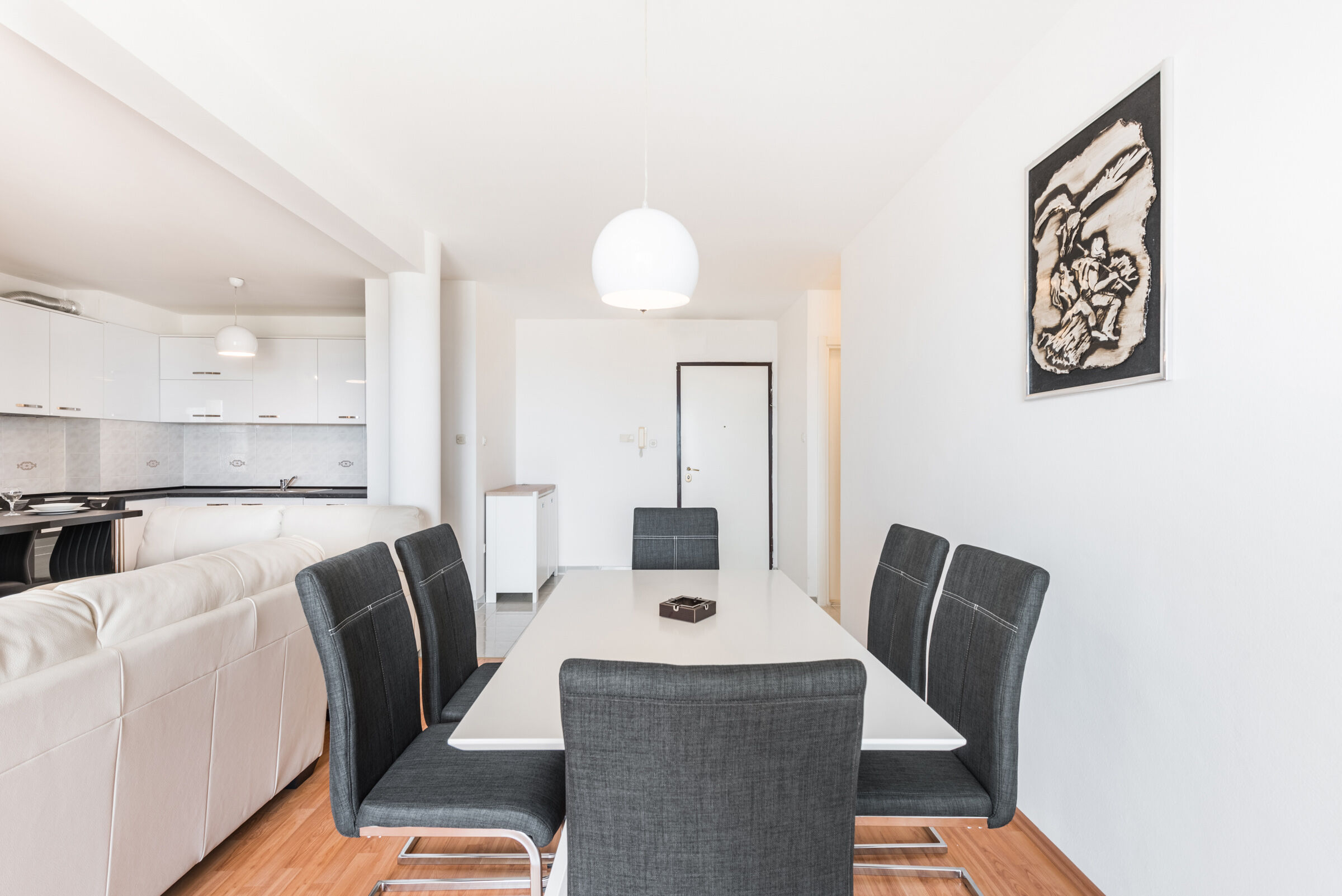Apartments Mrs Brightside 84311-A1