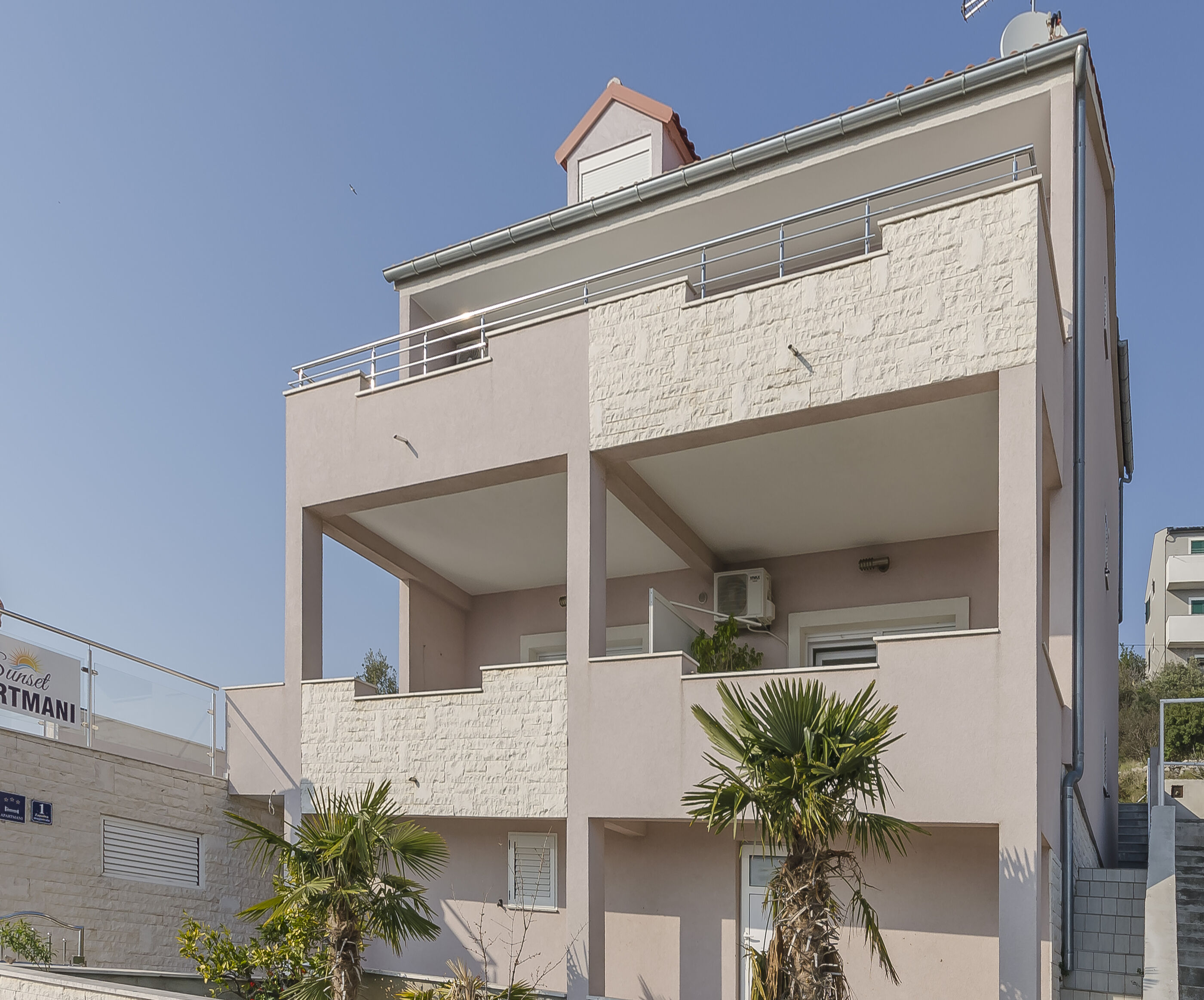 Apartment Golden Sunset 84451-A1