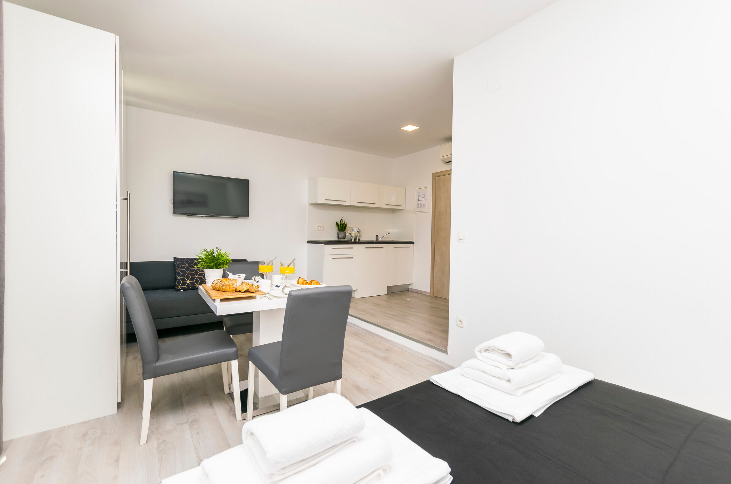 Apartments and Rooms Adriatic Suites 80461-A2