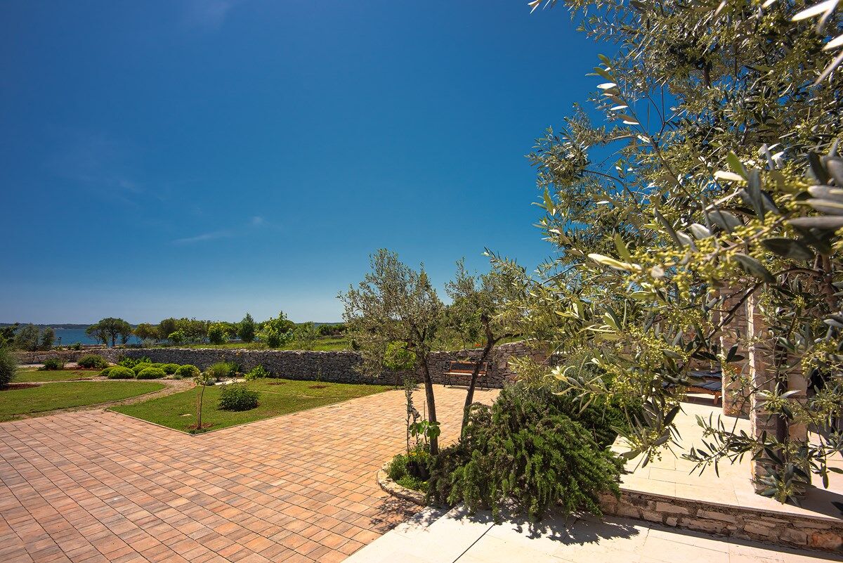 Villa Emily 73554-K1