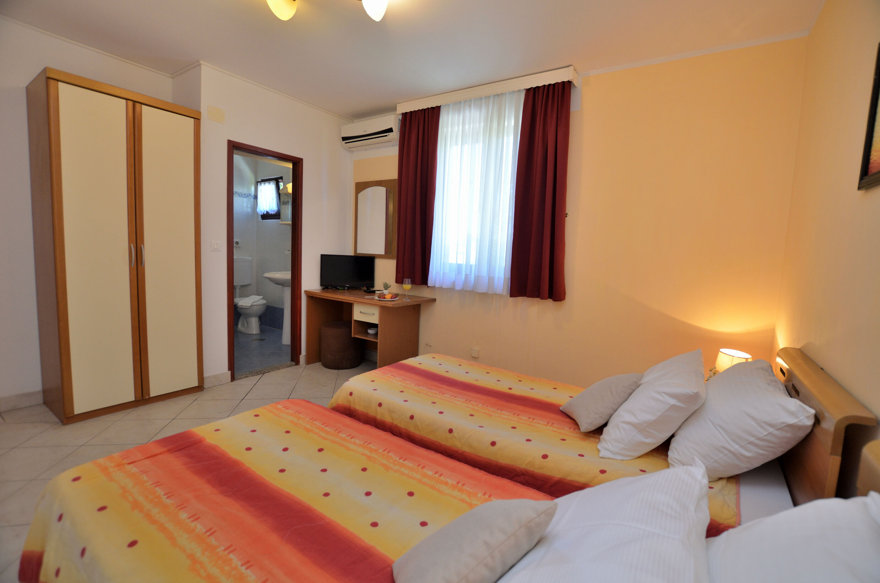 Rooms Aurora 63521-S12