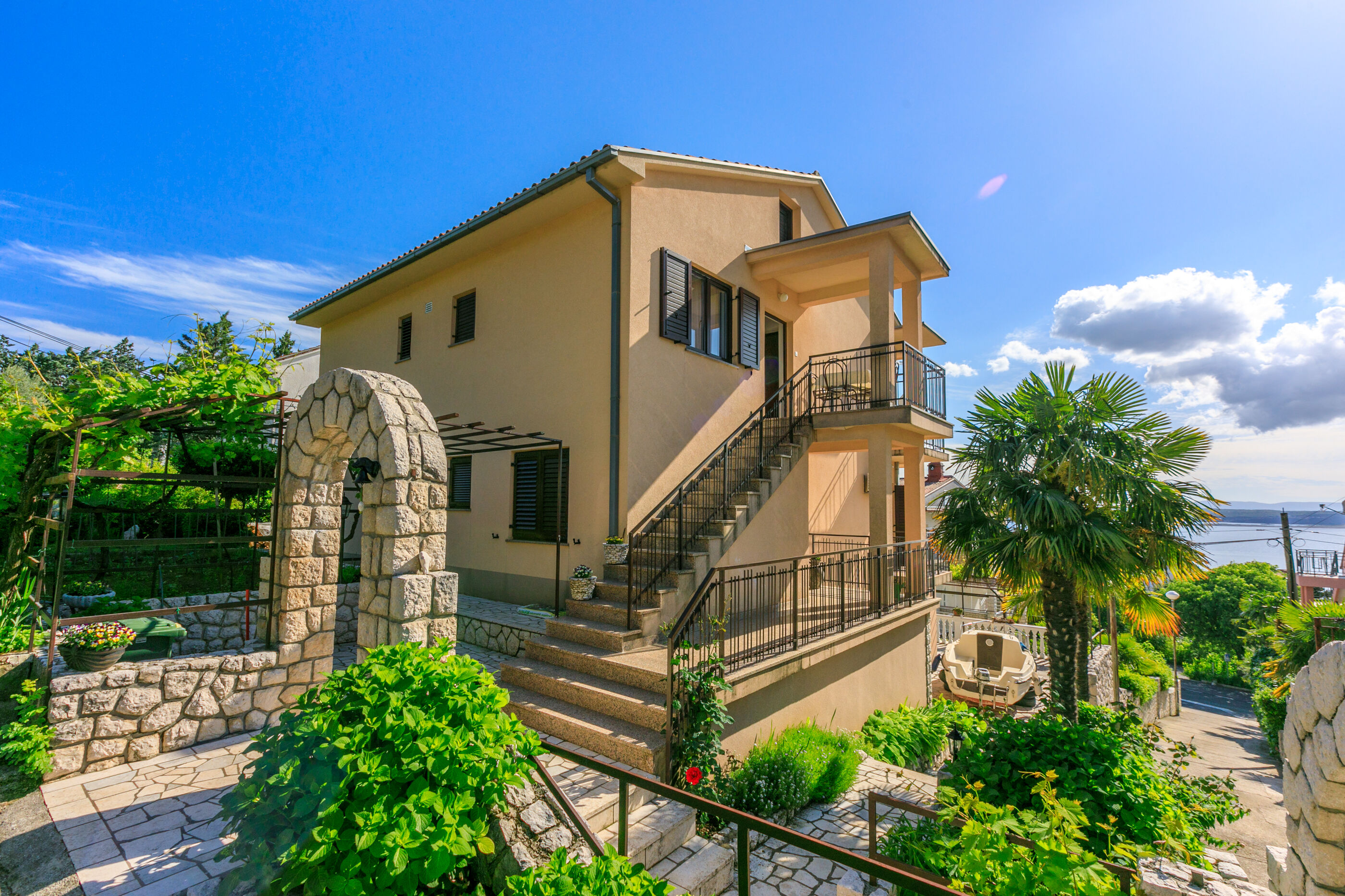 Apartments and Room Ružica S1