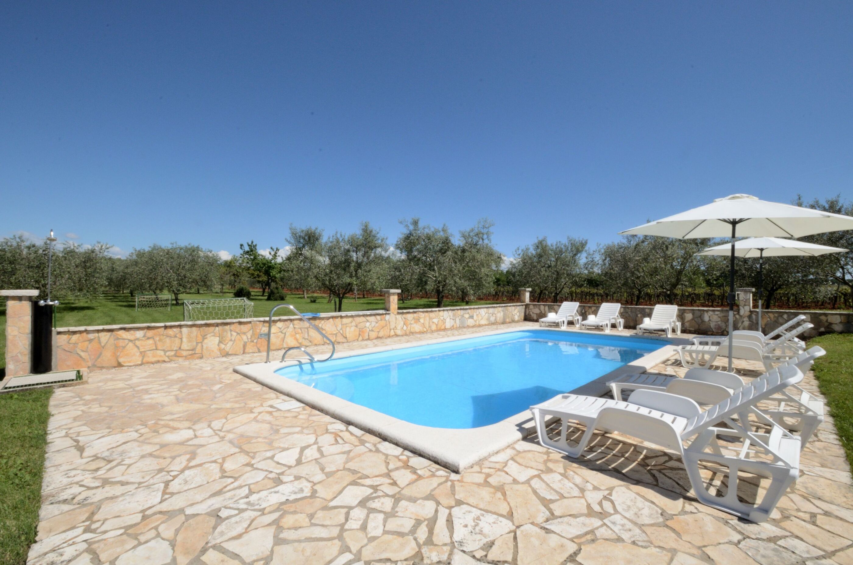 Apartments Mariano 70271-A1