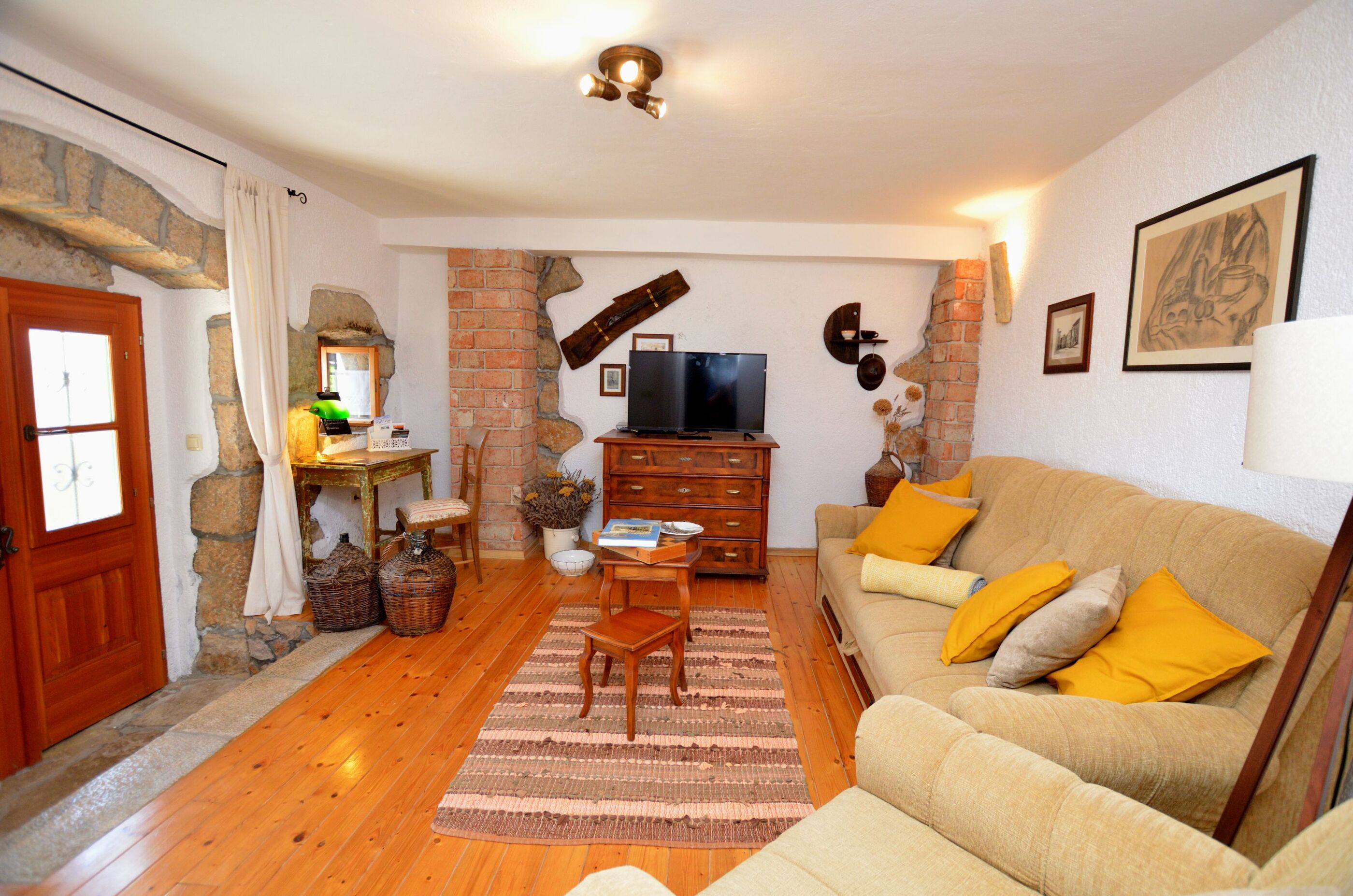 House Mikleus 81621-K1