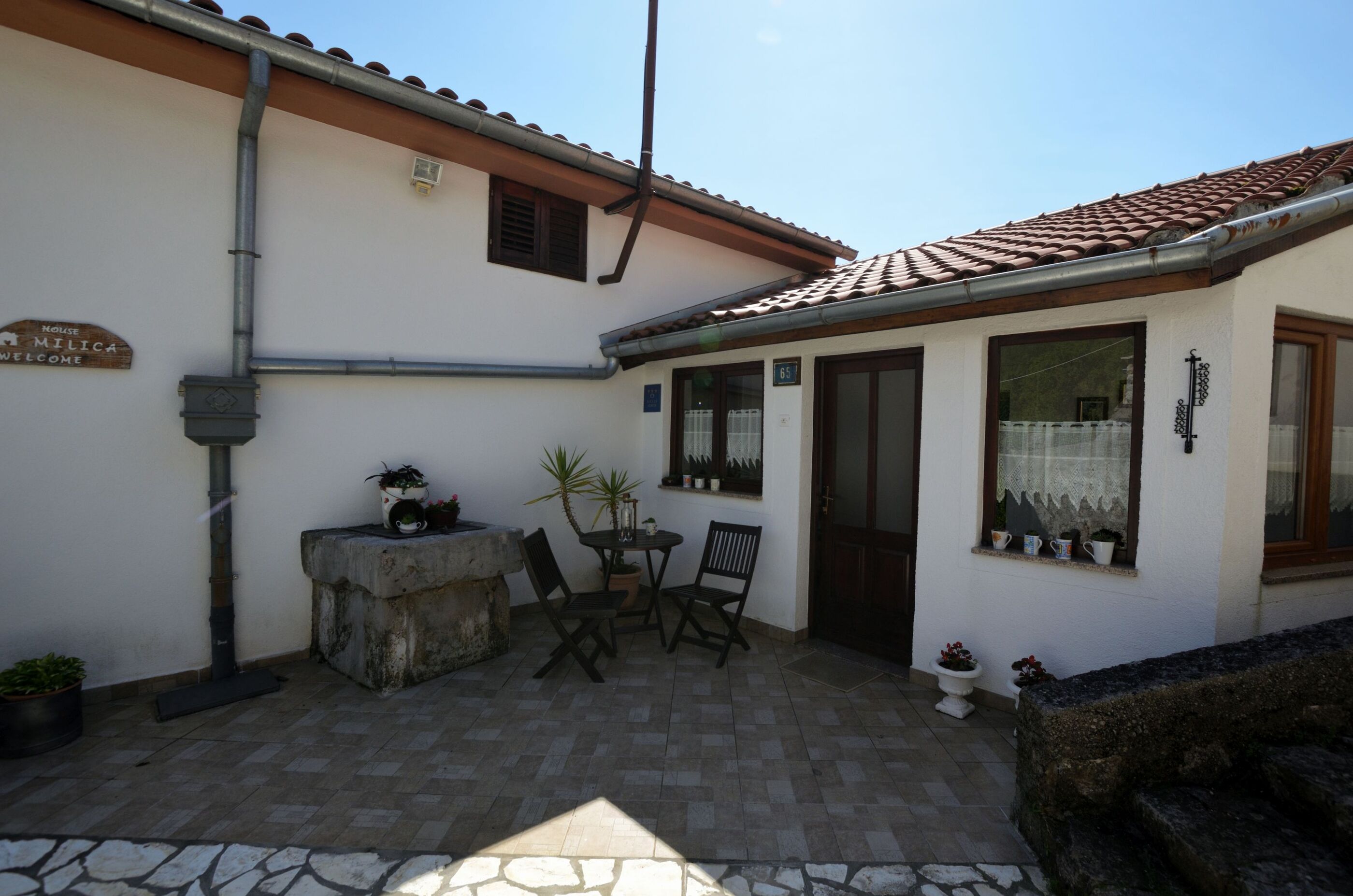 House Milica 80371-K1
