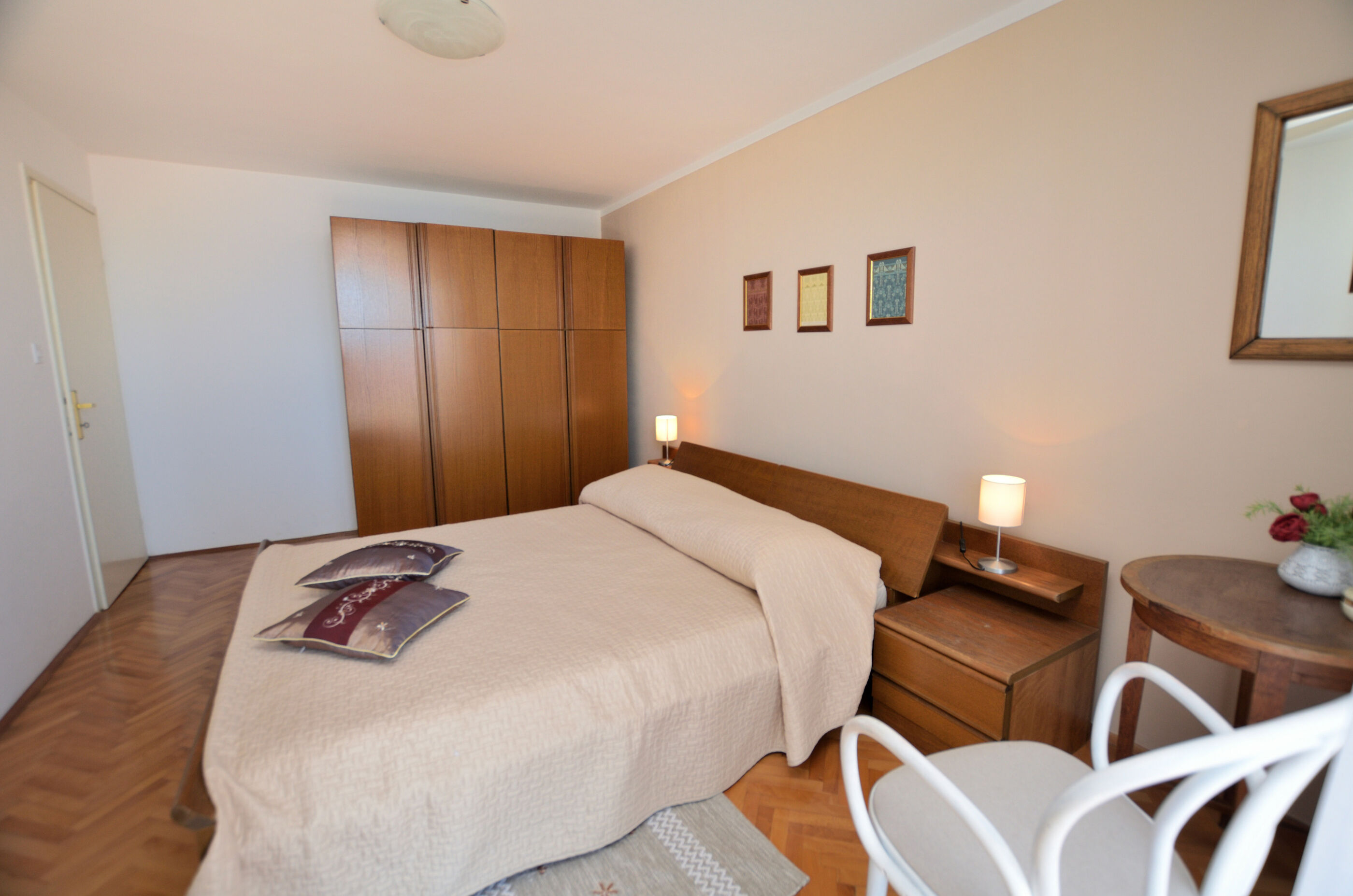 House Milica 80371-K1