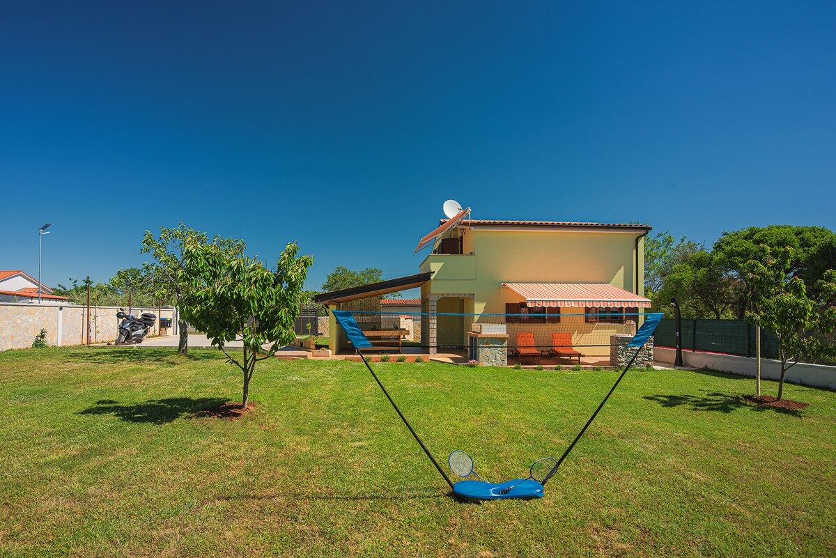 Casa Sandi 74203-K1