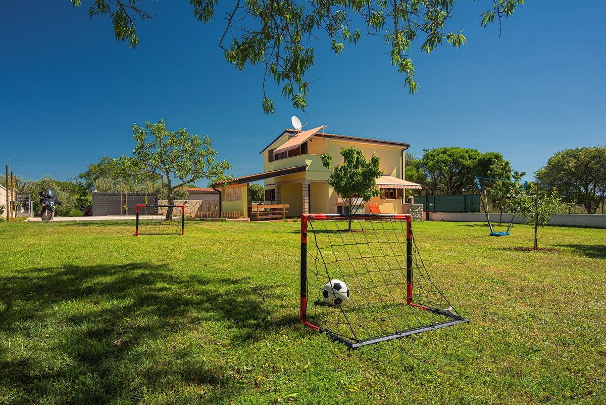 Casa Sandi 74203-K1