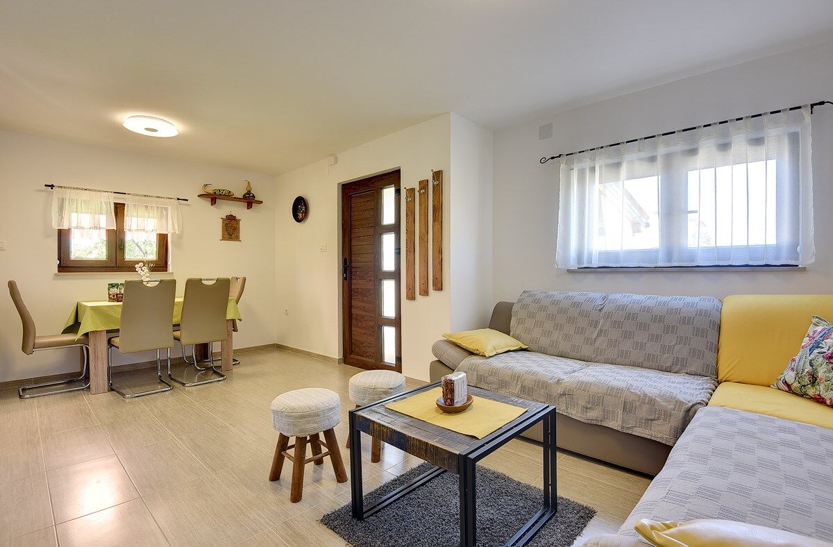 Casa Sandi 74203-K1
