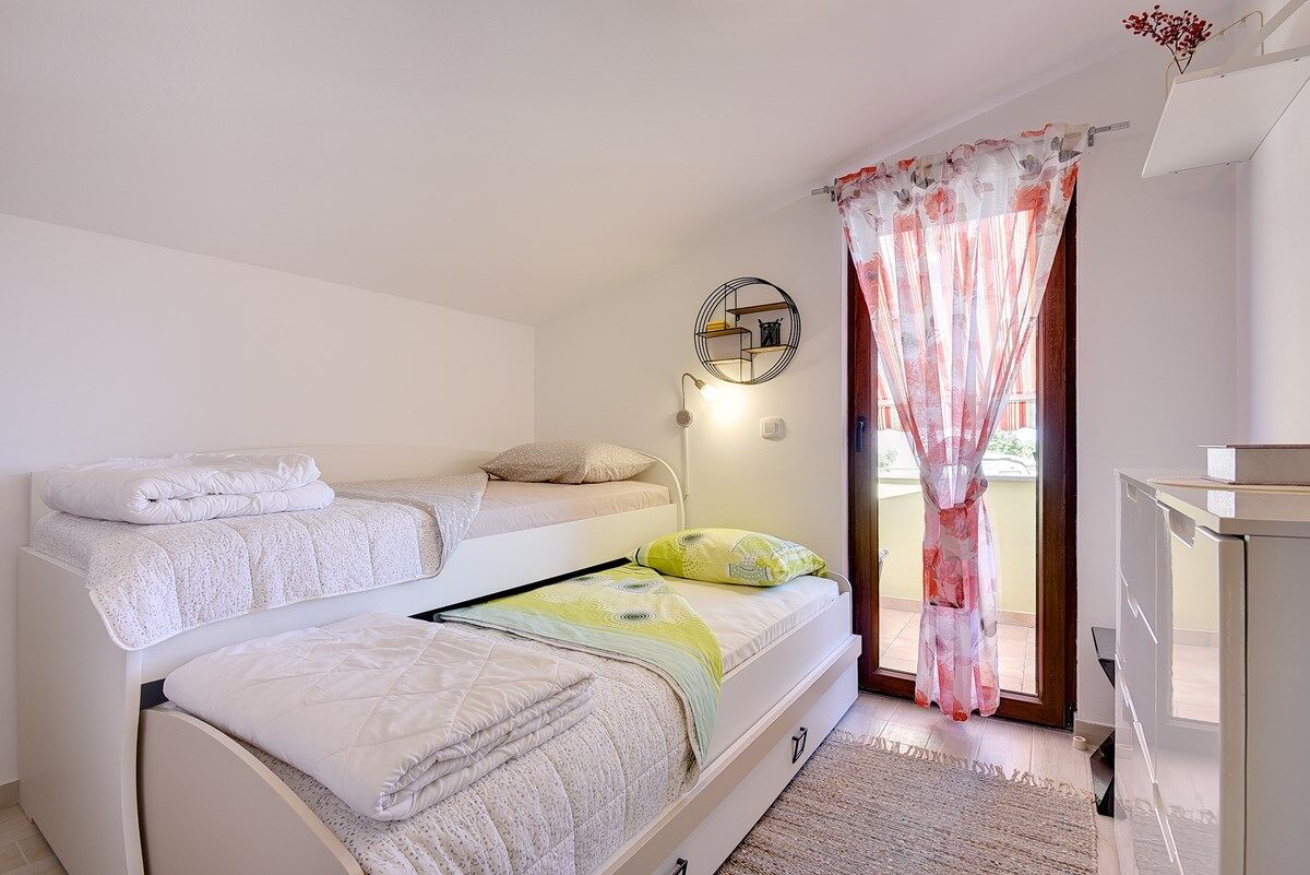 Casa Sandi 74203-K1