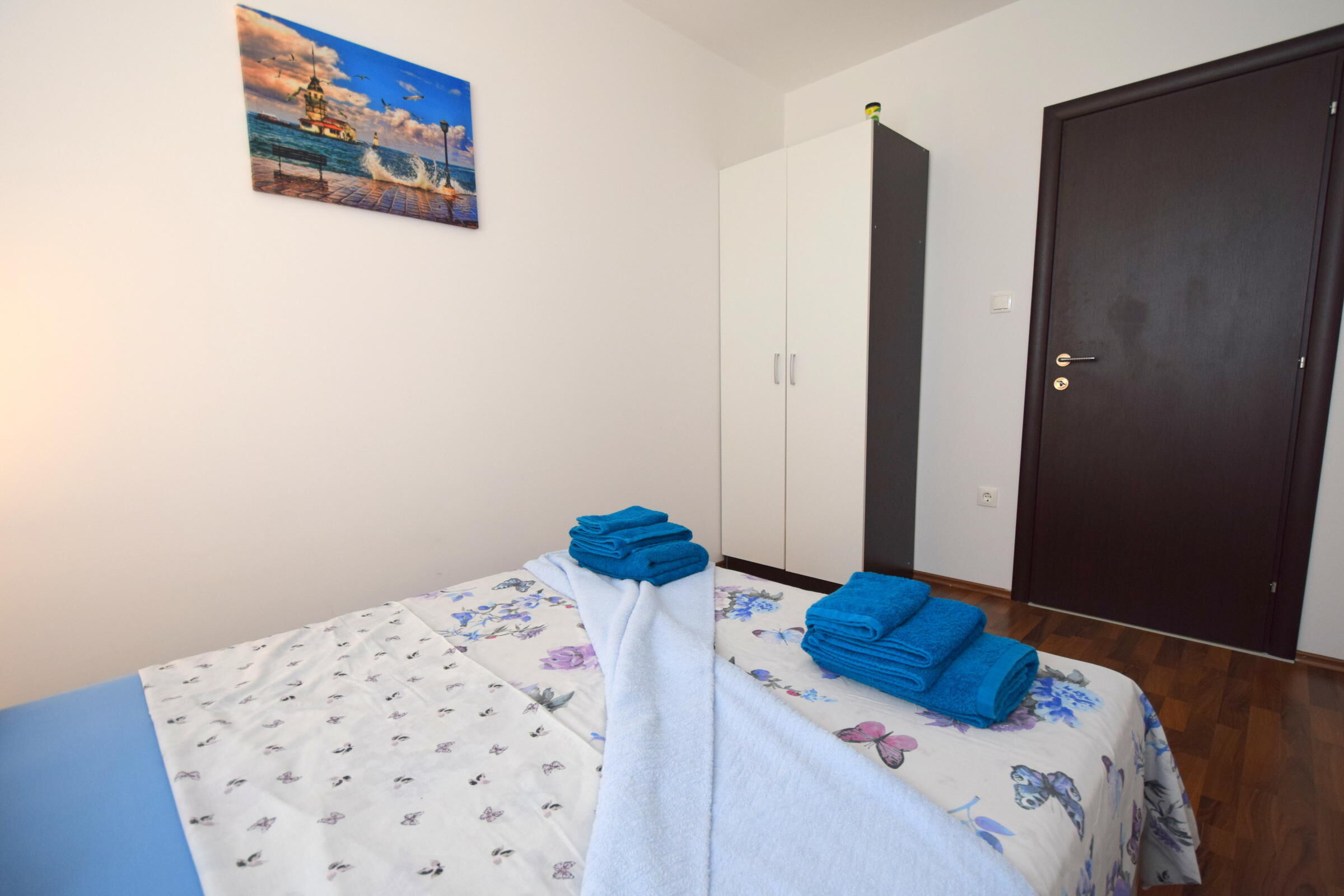 Apartment Gem 62285-A1