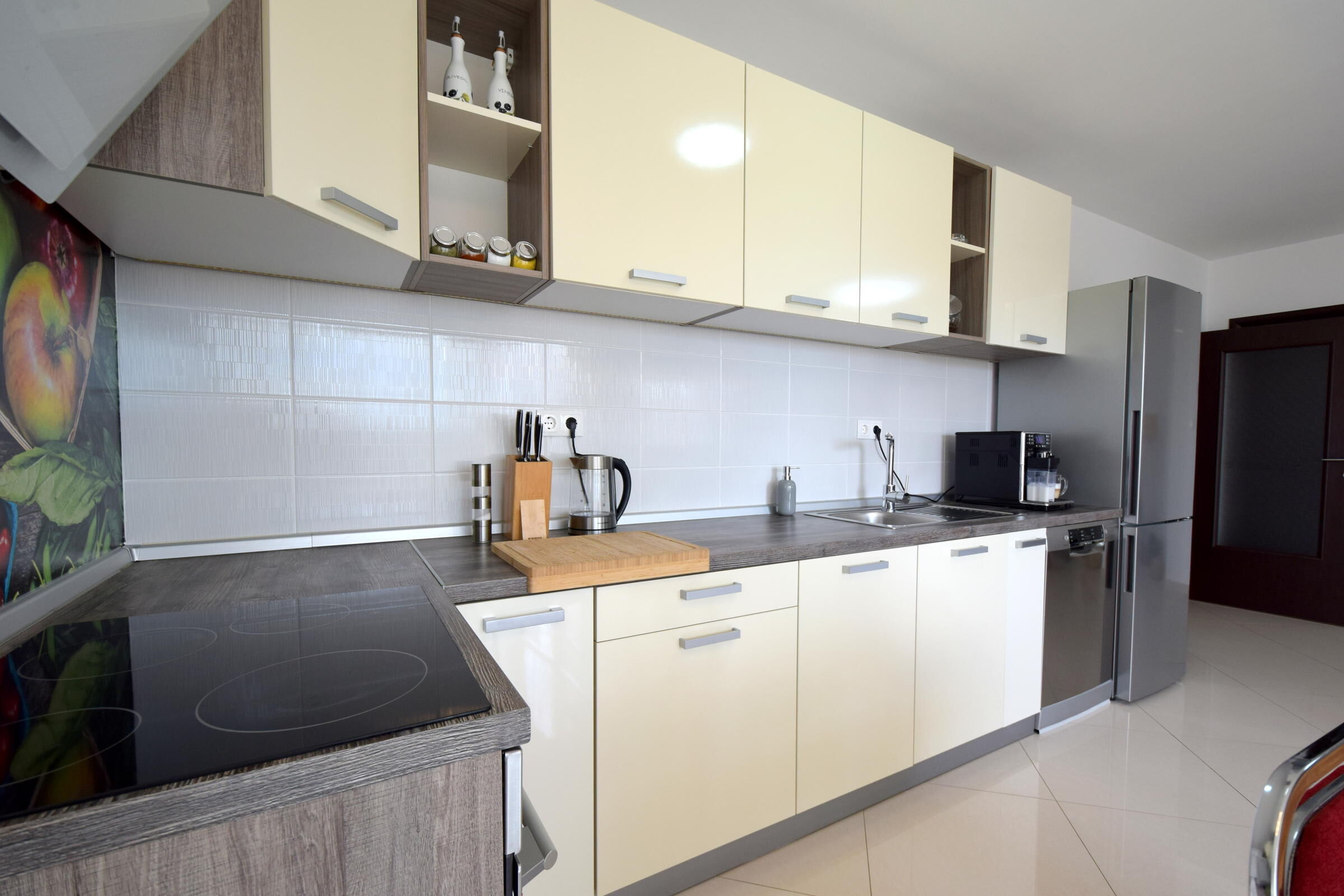 Apartment Gem 62285-A1
