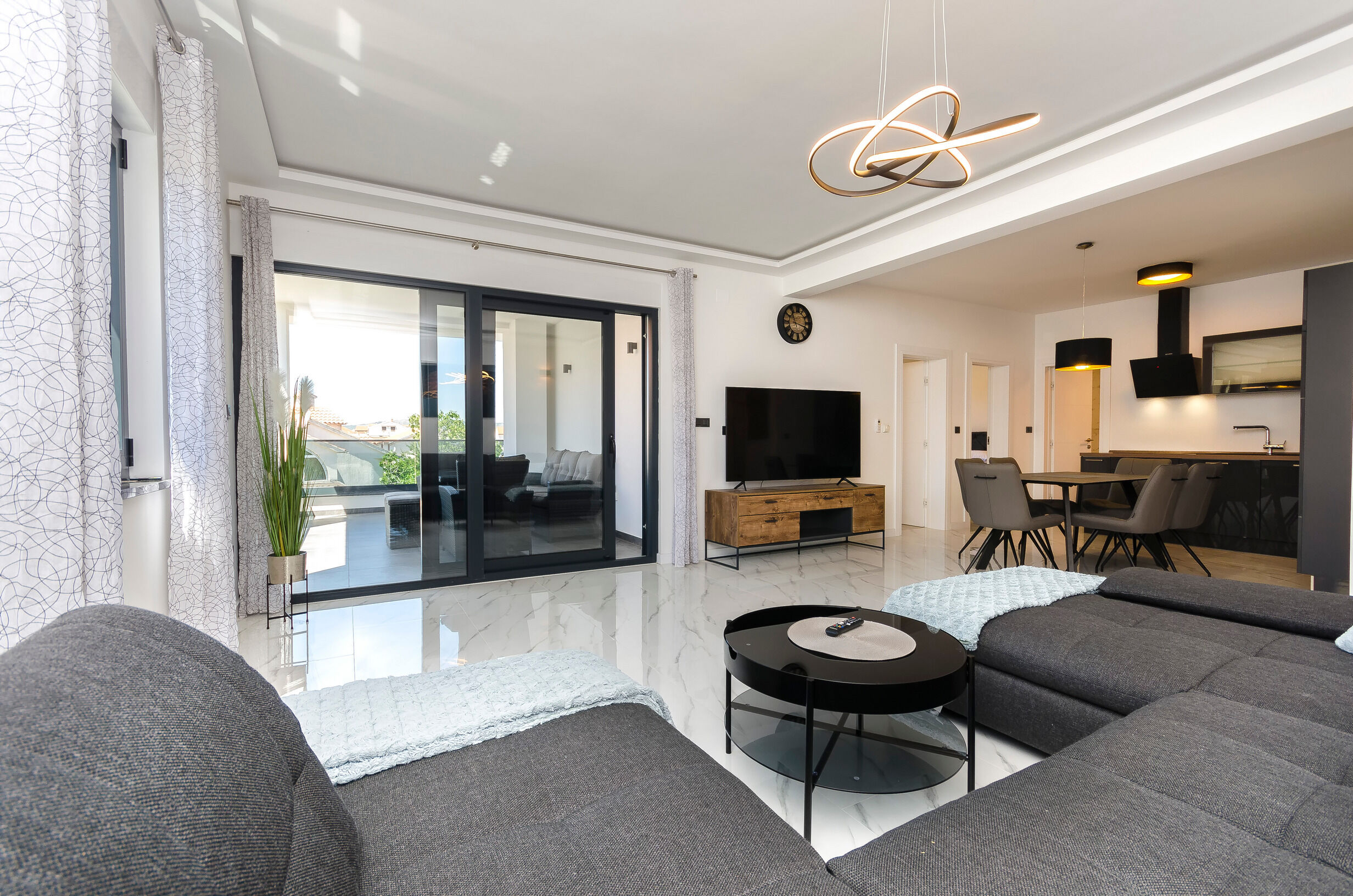 Apartments Villa Casia 33802-A2