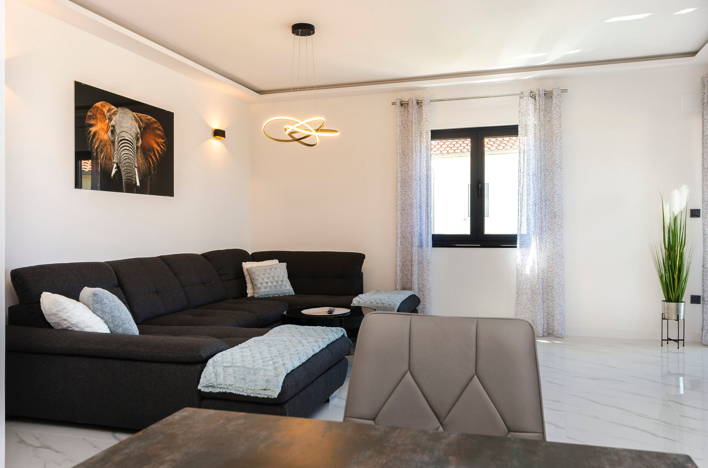 Apartments Villa Casia 33802-A2