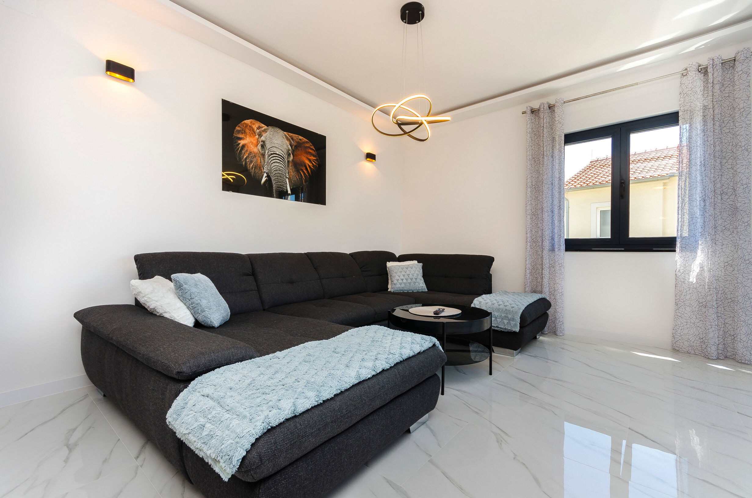 Apartments Villa Casia 33802-A2