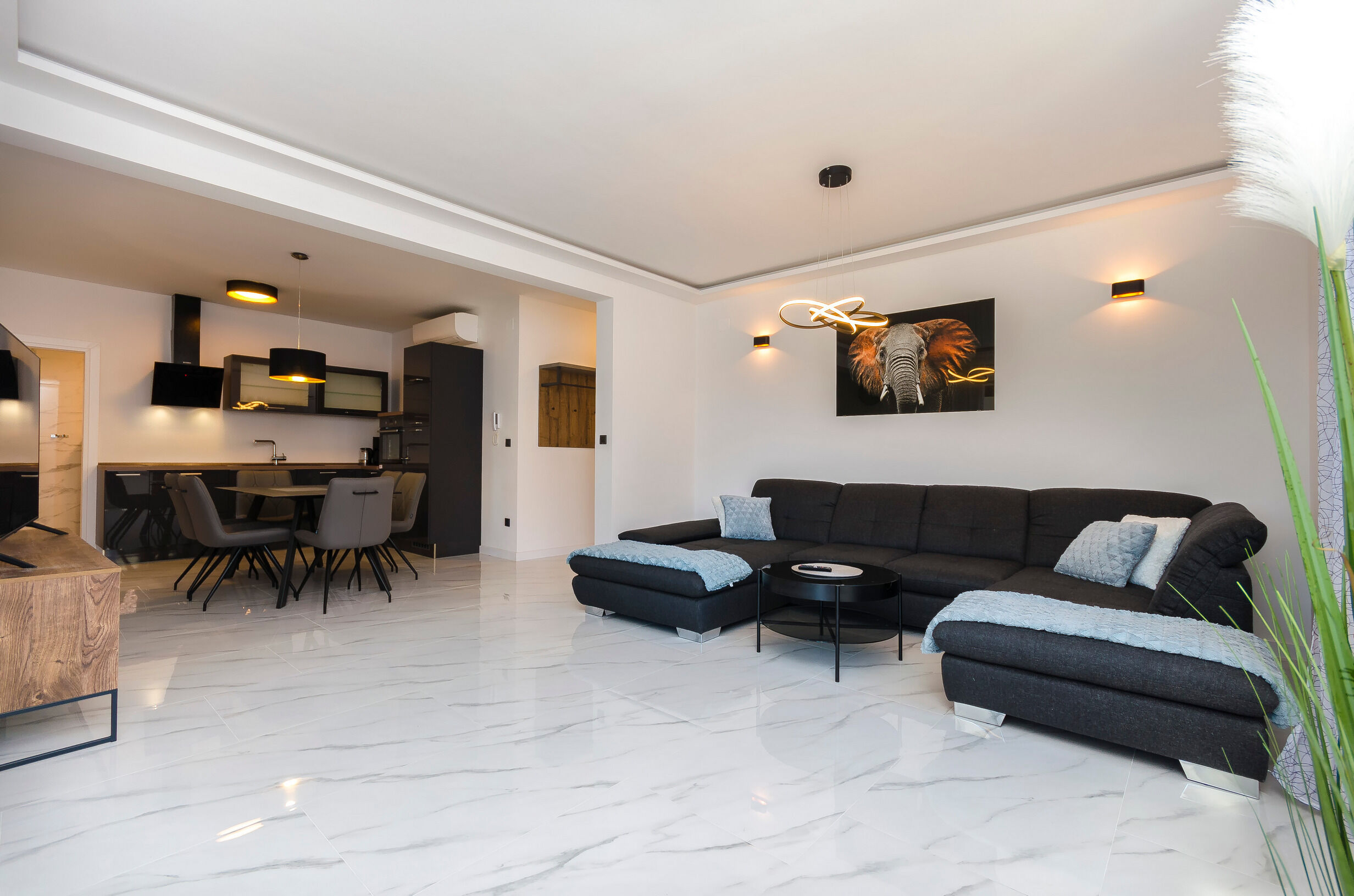 Apartments Villa Casia 33802-A2