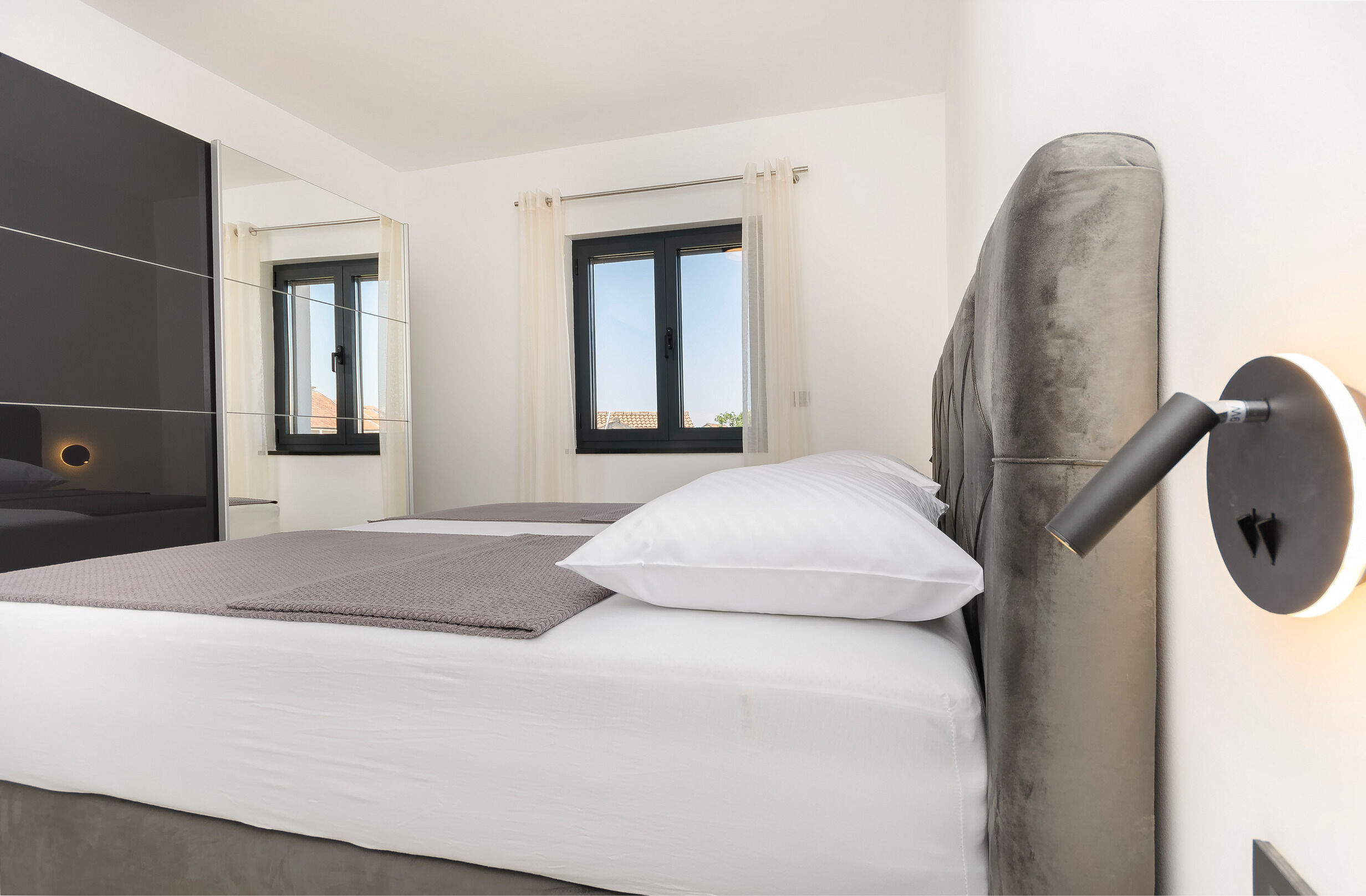 Apartments Villa Casia 33802-A2