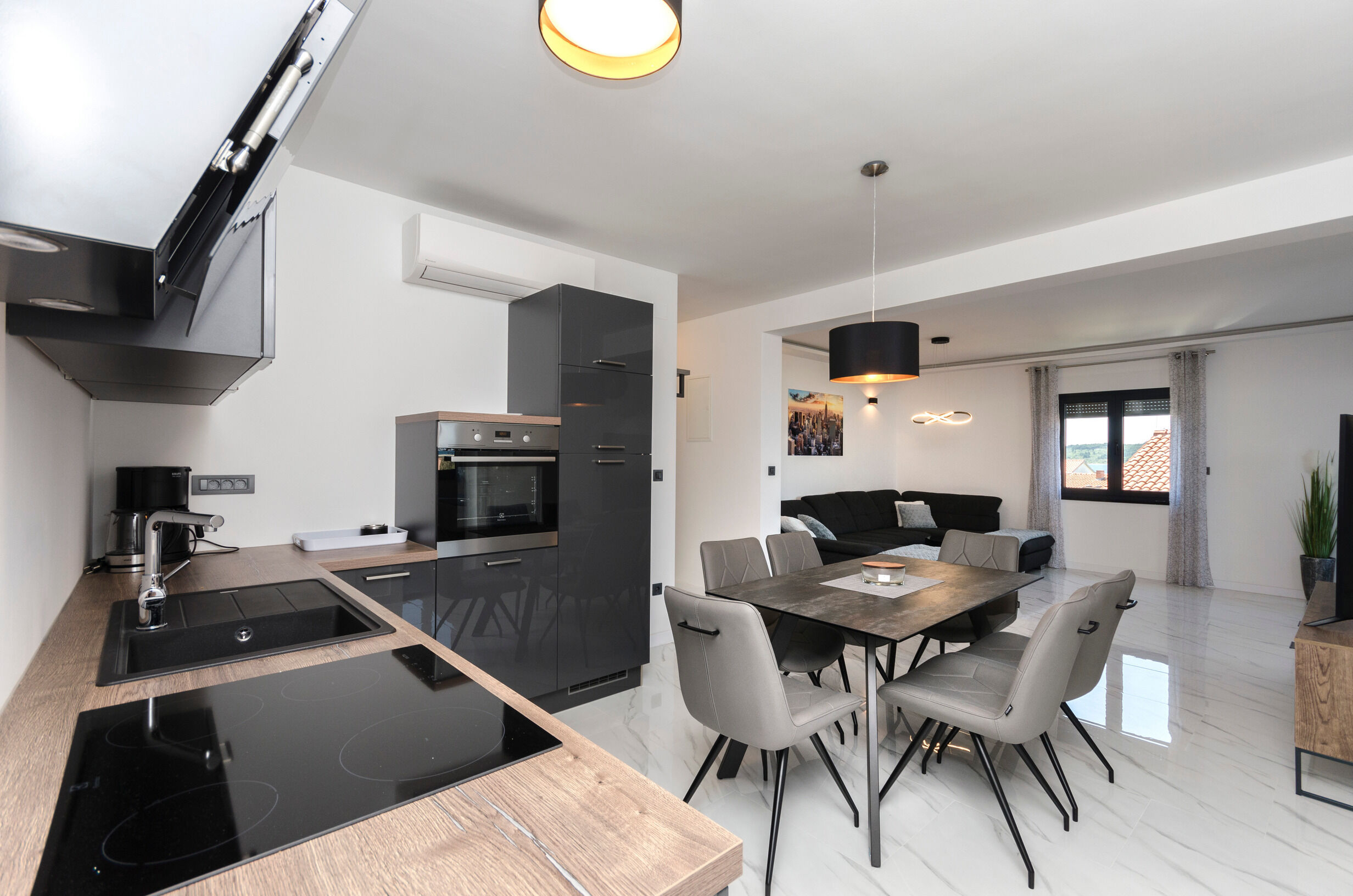 Apartments Villa Casia 33802-A3