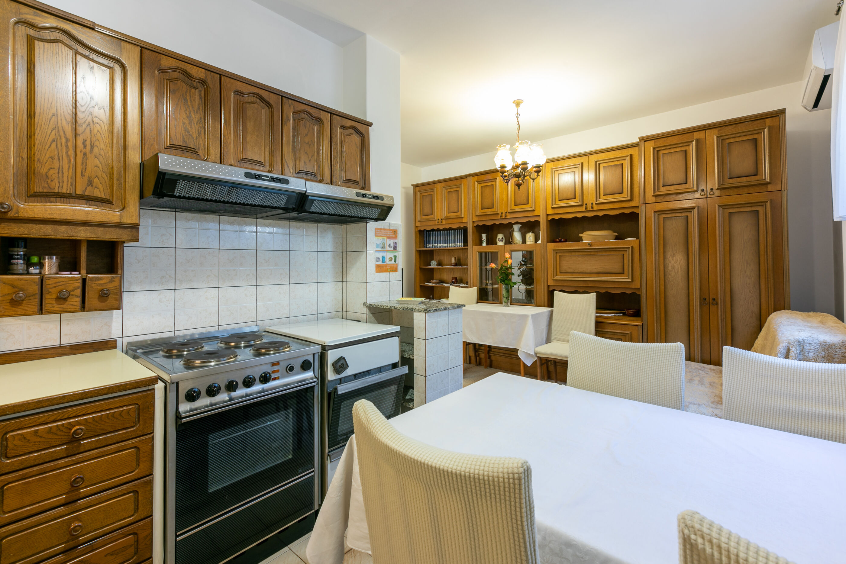 Apartments Mirena 81581-A1