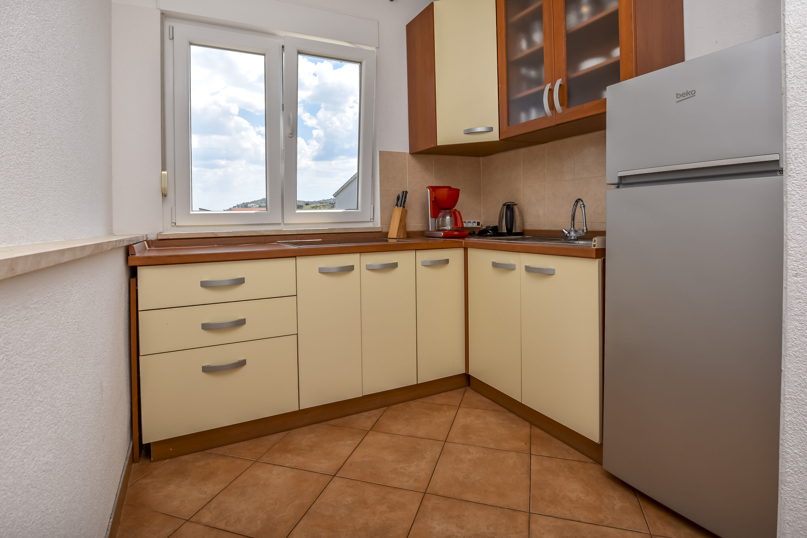 Apartments Juro 81781-A2